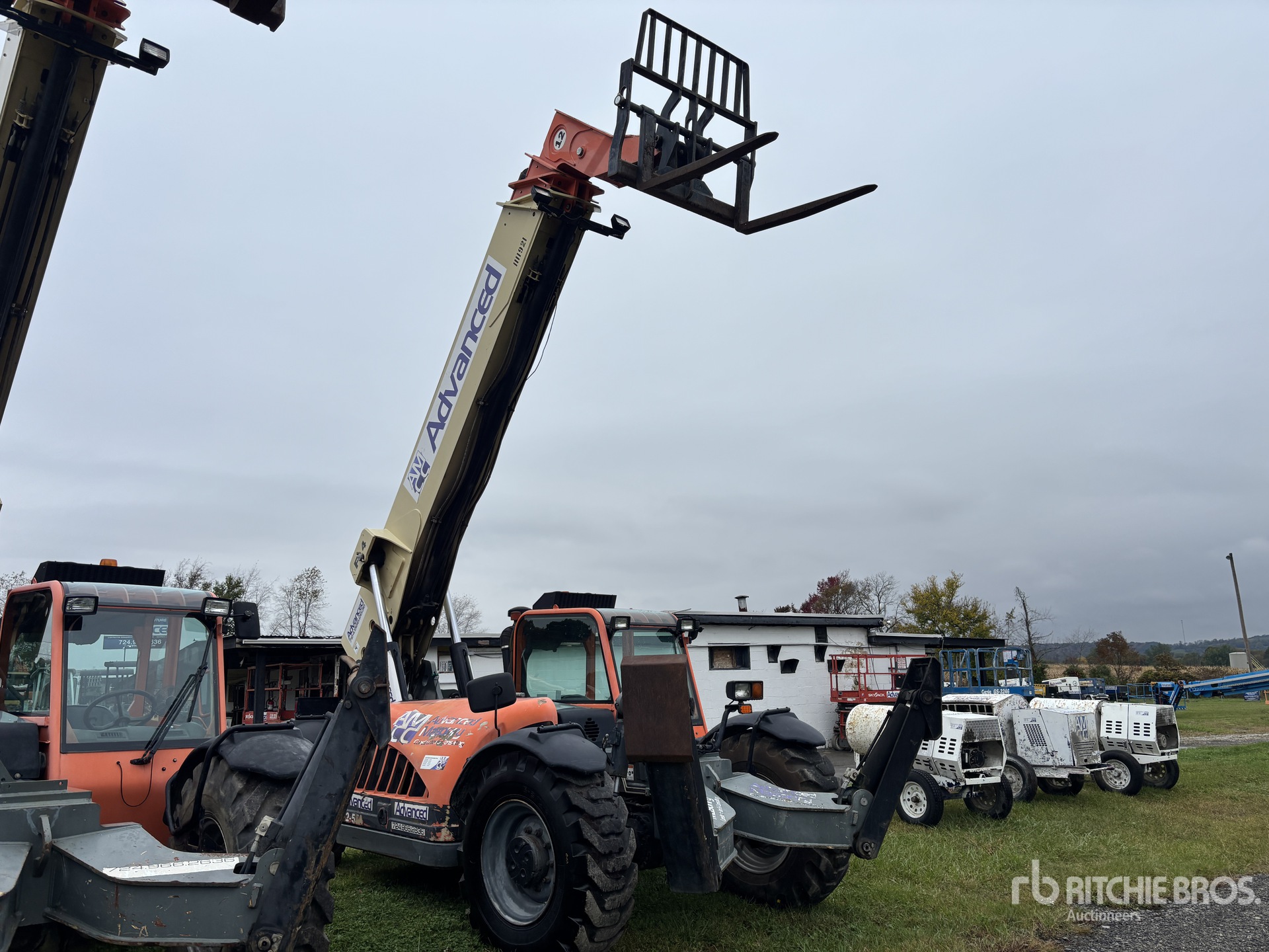 Photo of 2009 JLG G12-55A
