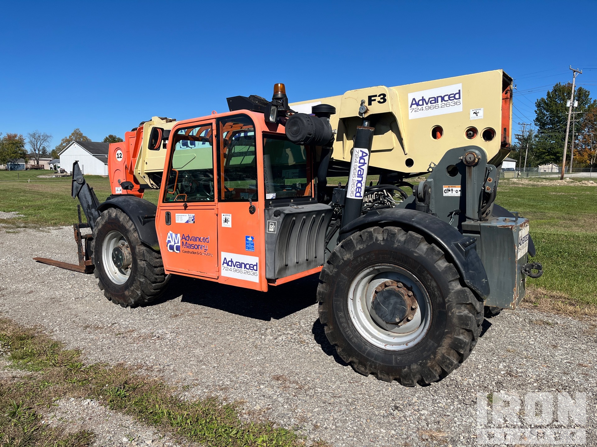 2010 JLG G12-55A