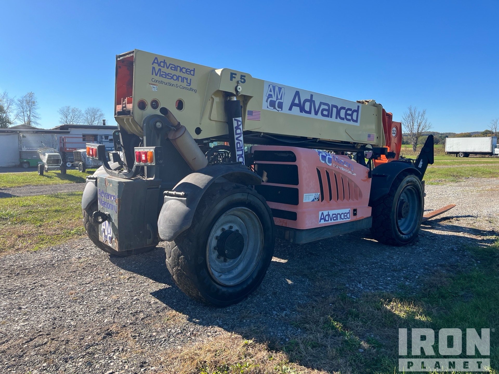 2011 JLG G12-55A