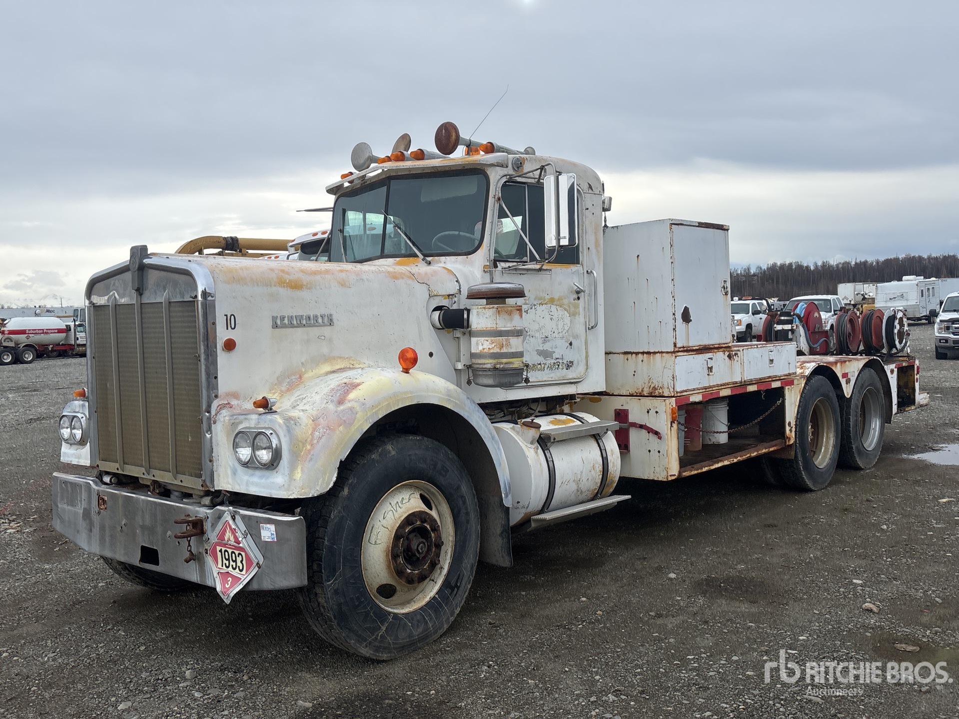 Photo of 1970 Kenworth W900