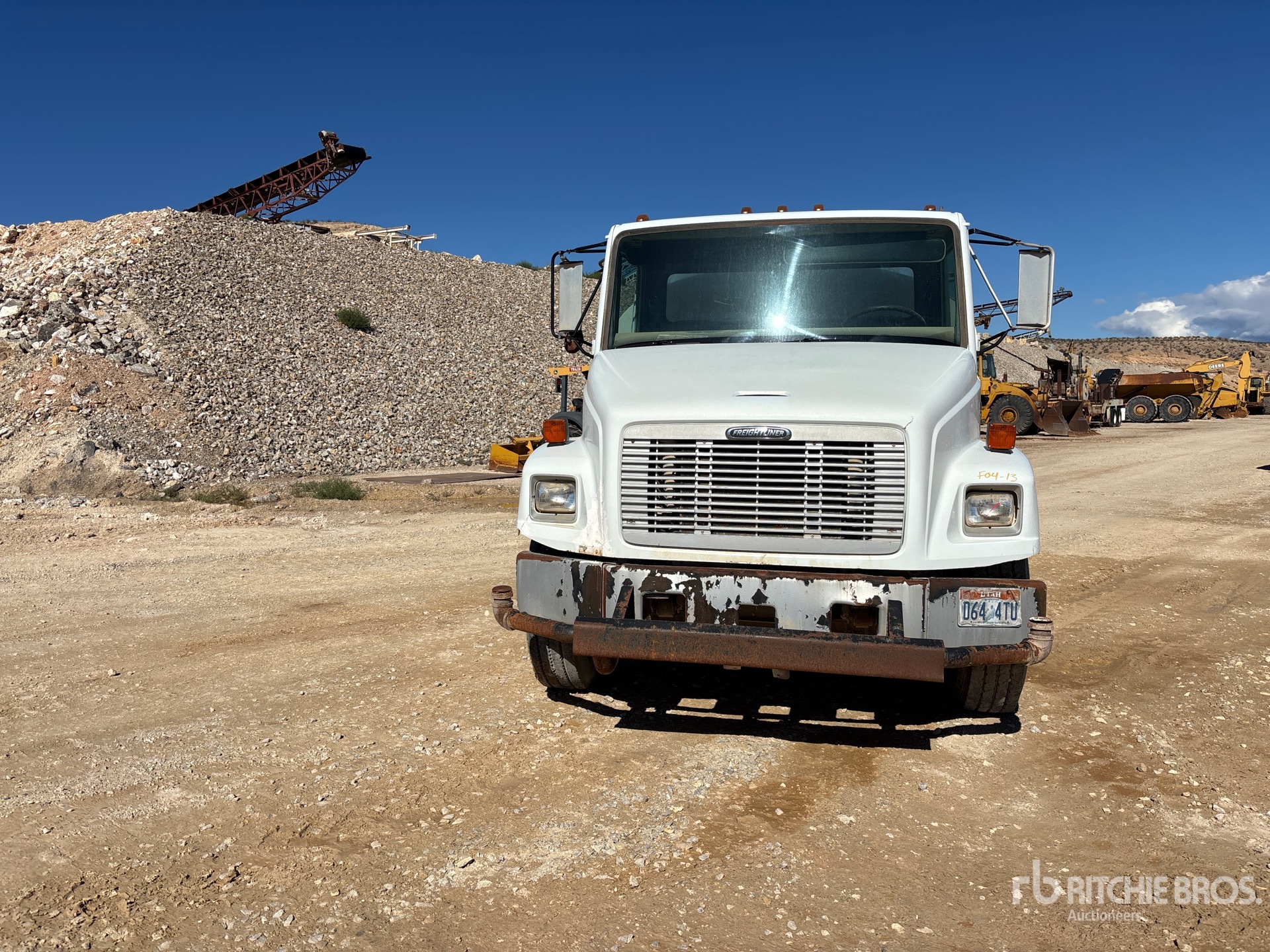 2003 Freightliner FL 70