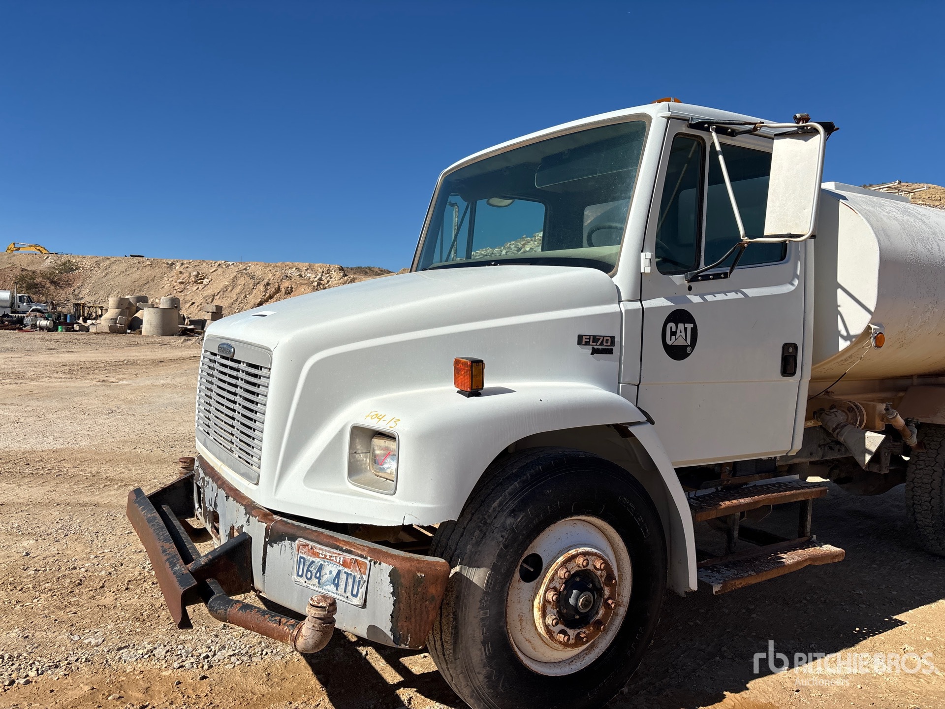 2003 Freightliner FL 70