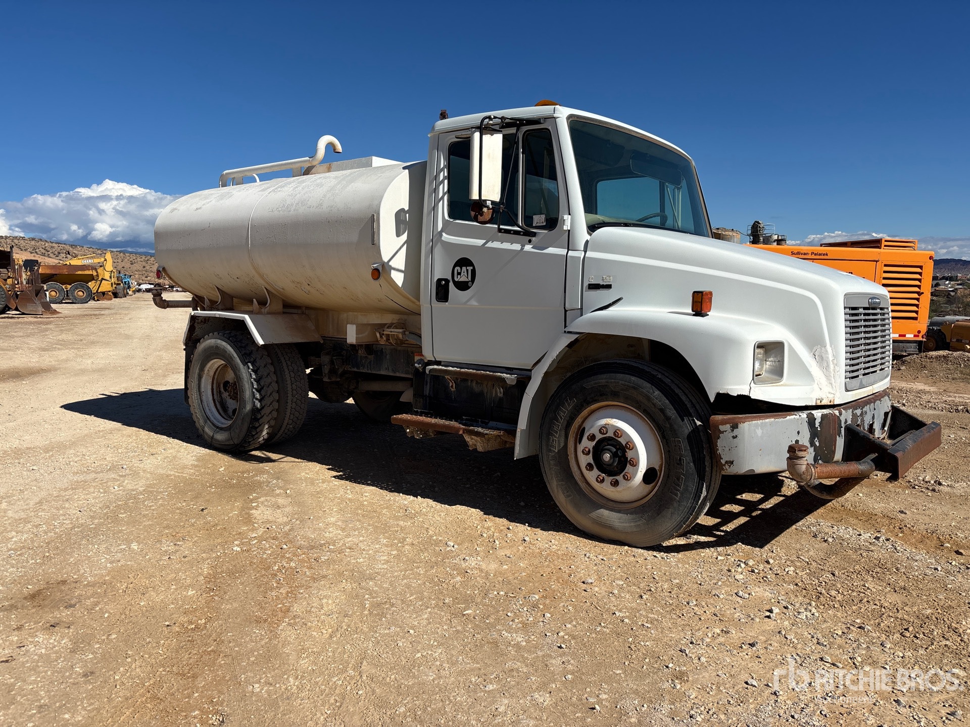 2003 Freightliner FL 70