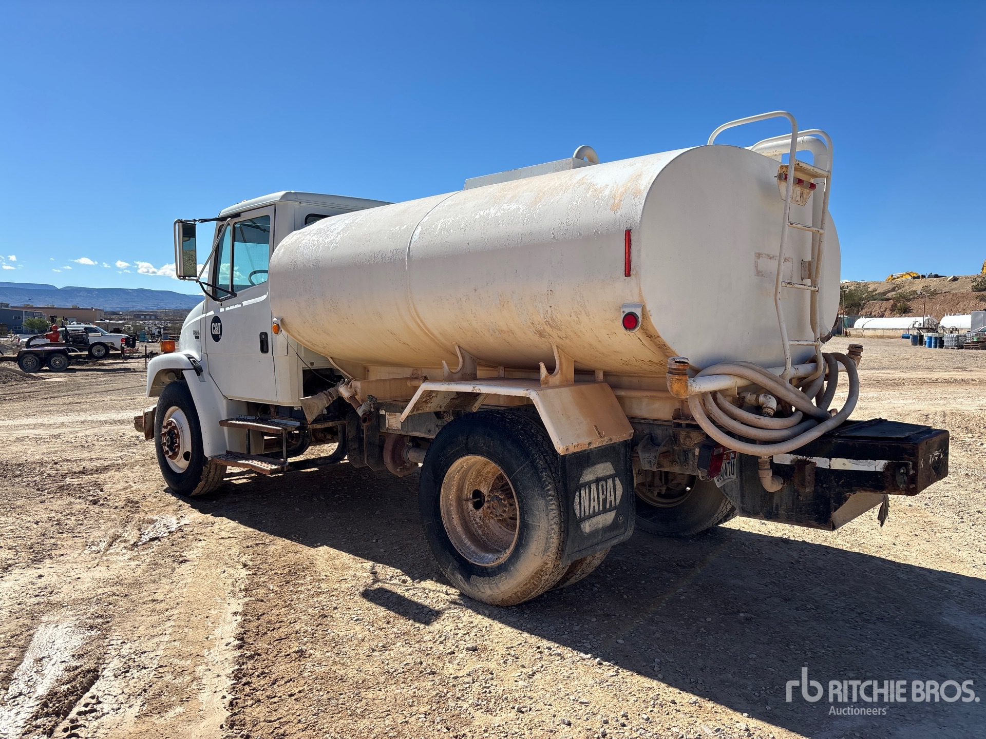 2003 Freightliner FL 70