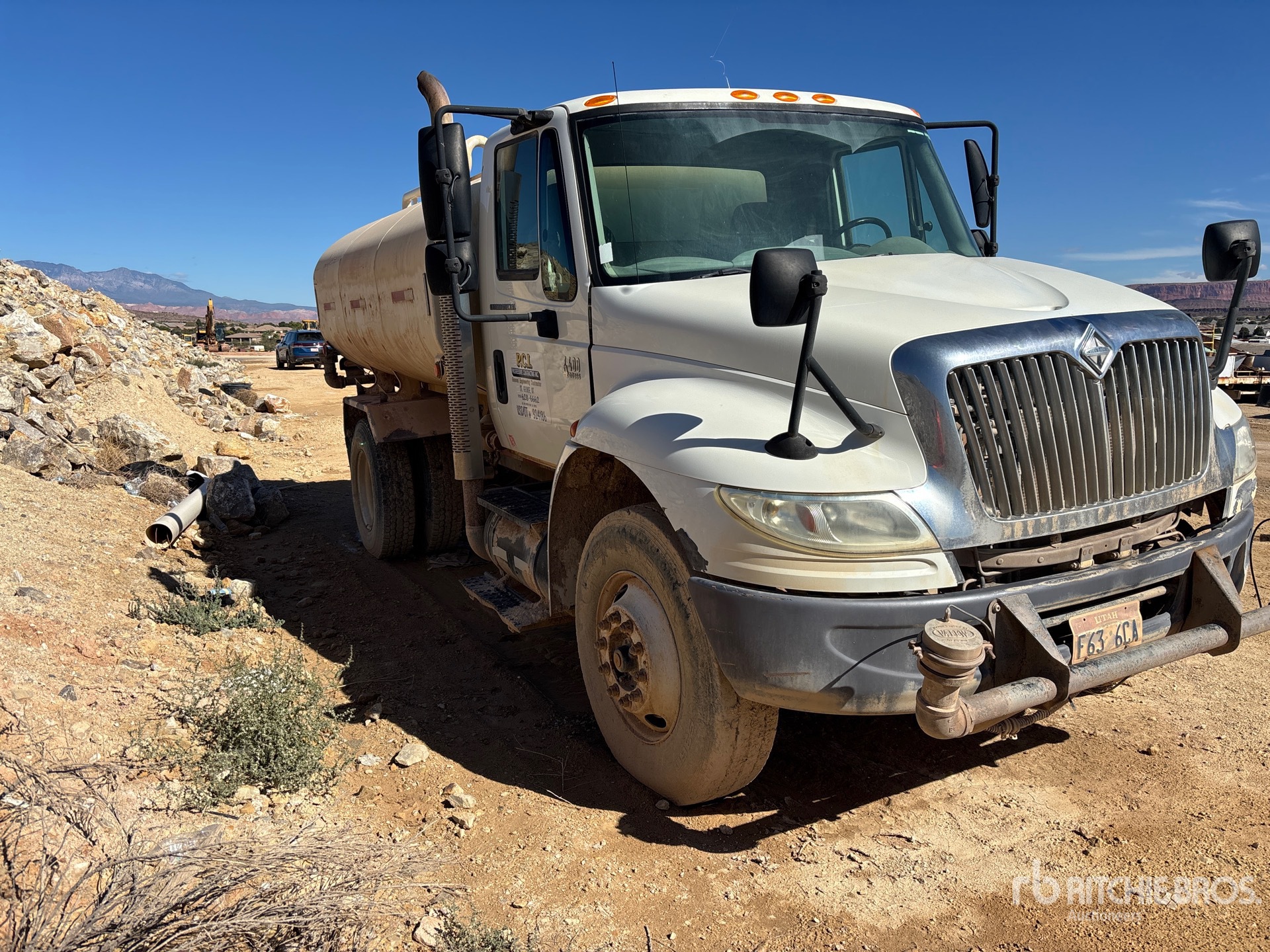 2007 International 4400SBA
