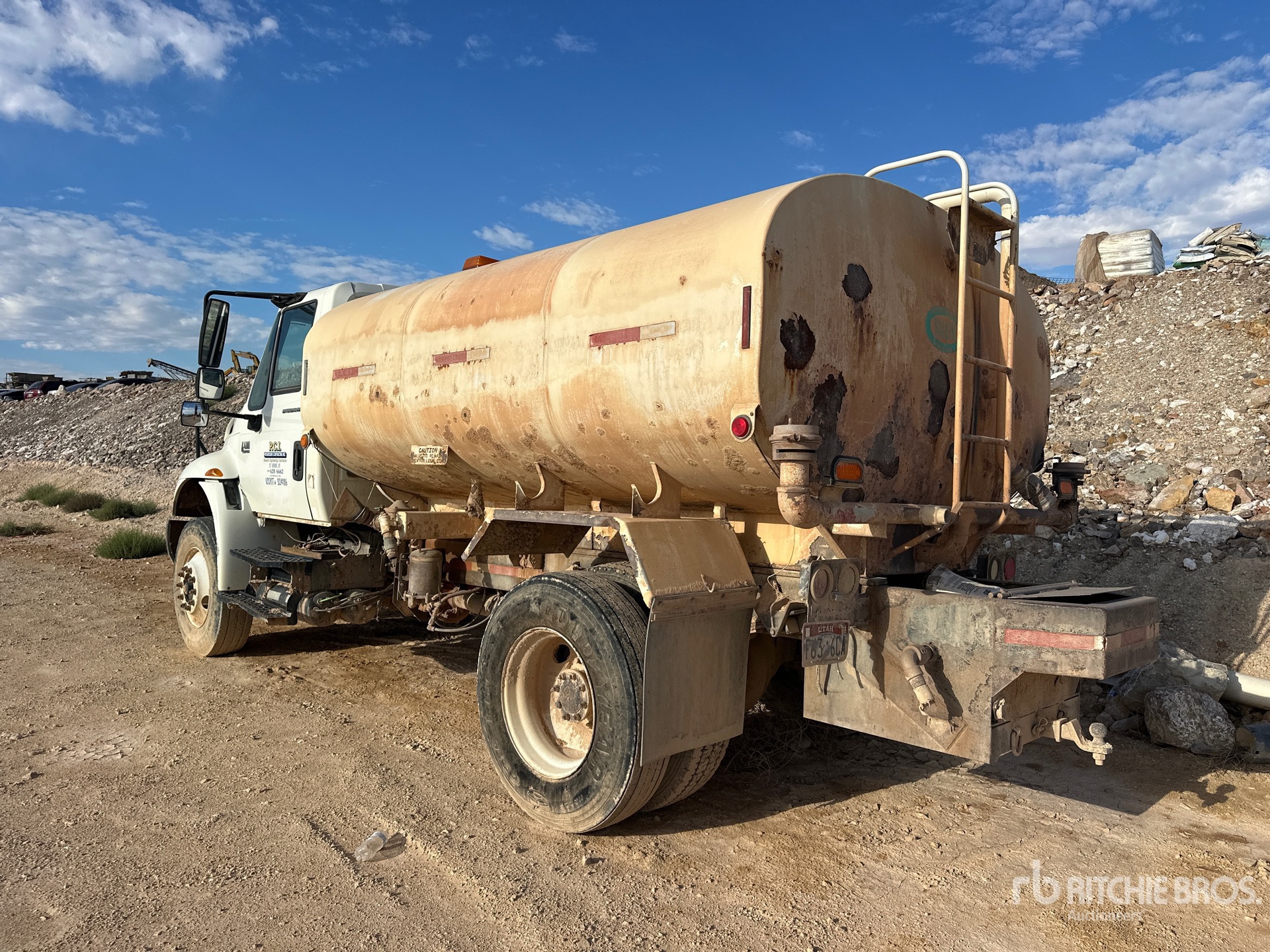 2007 International 4400SBA
