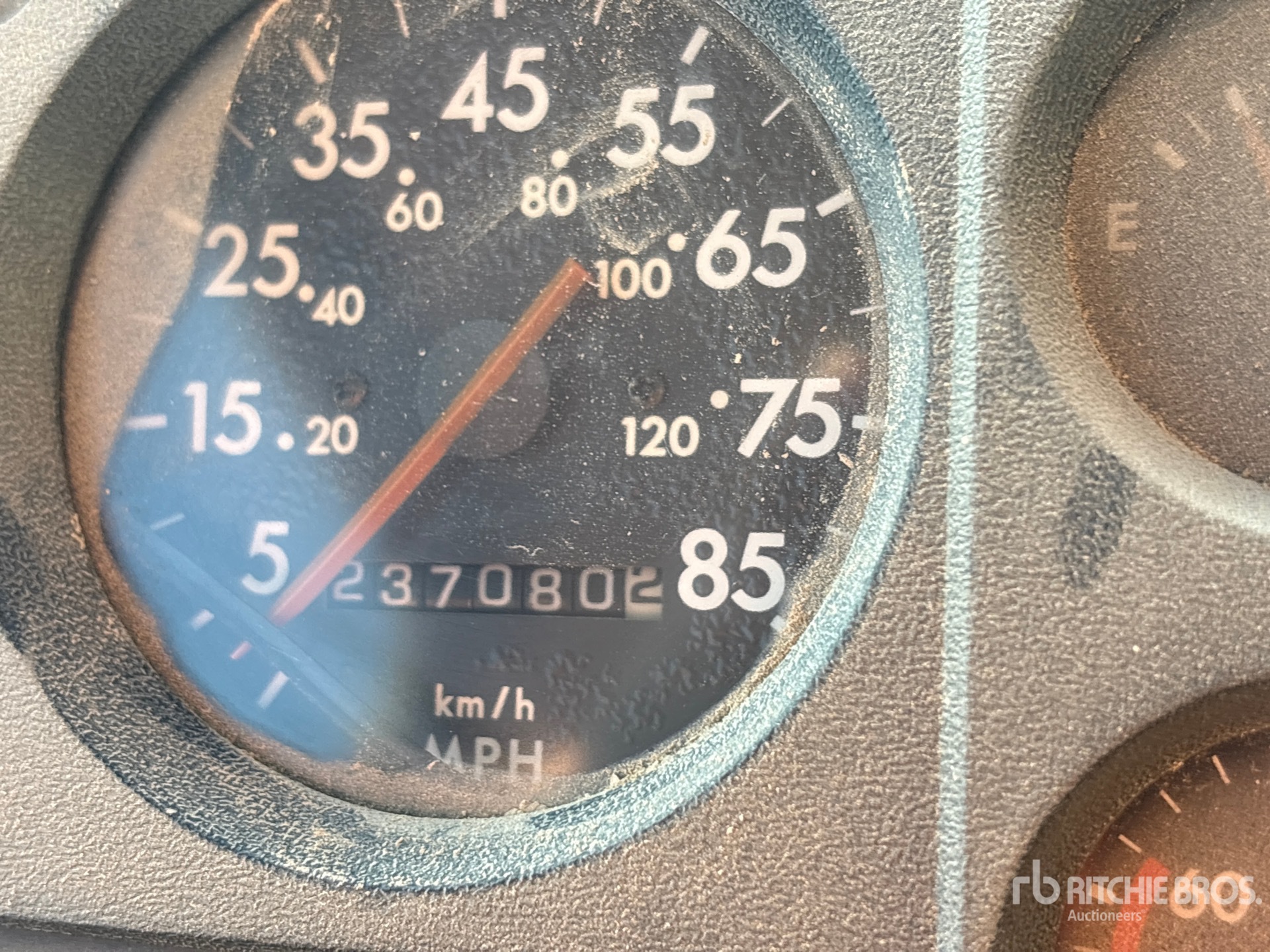 1999 Freightliner FL70