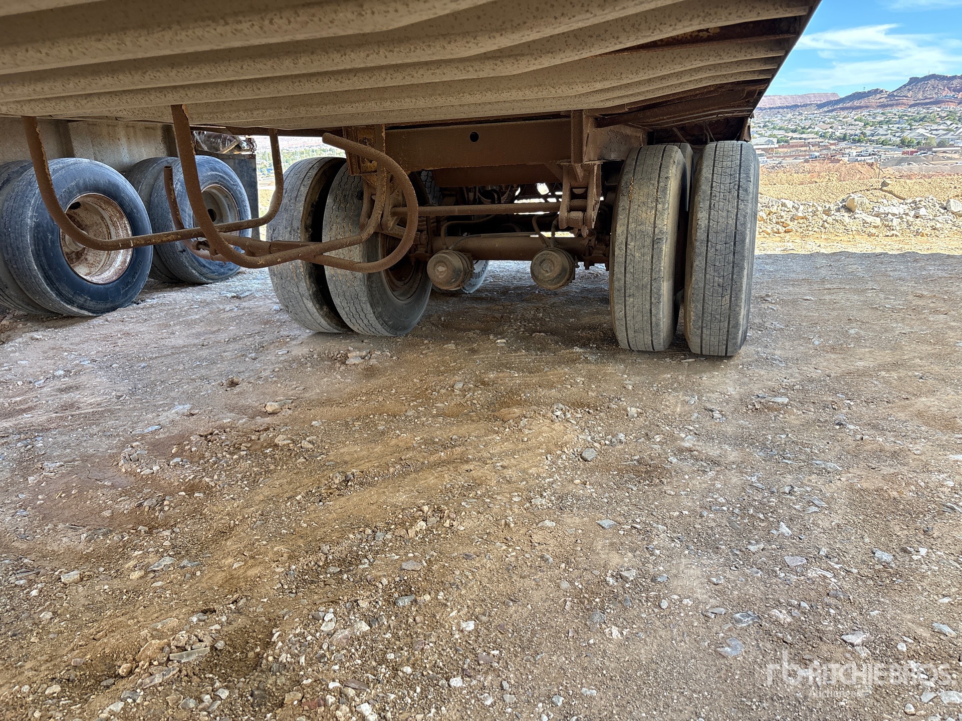 1985 Utility VS2R450WK