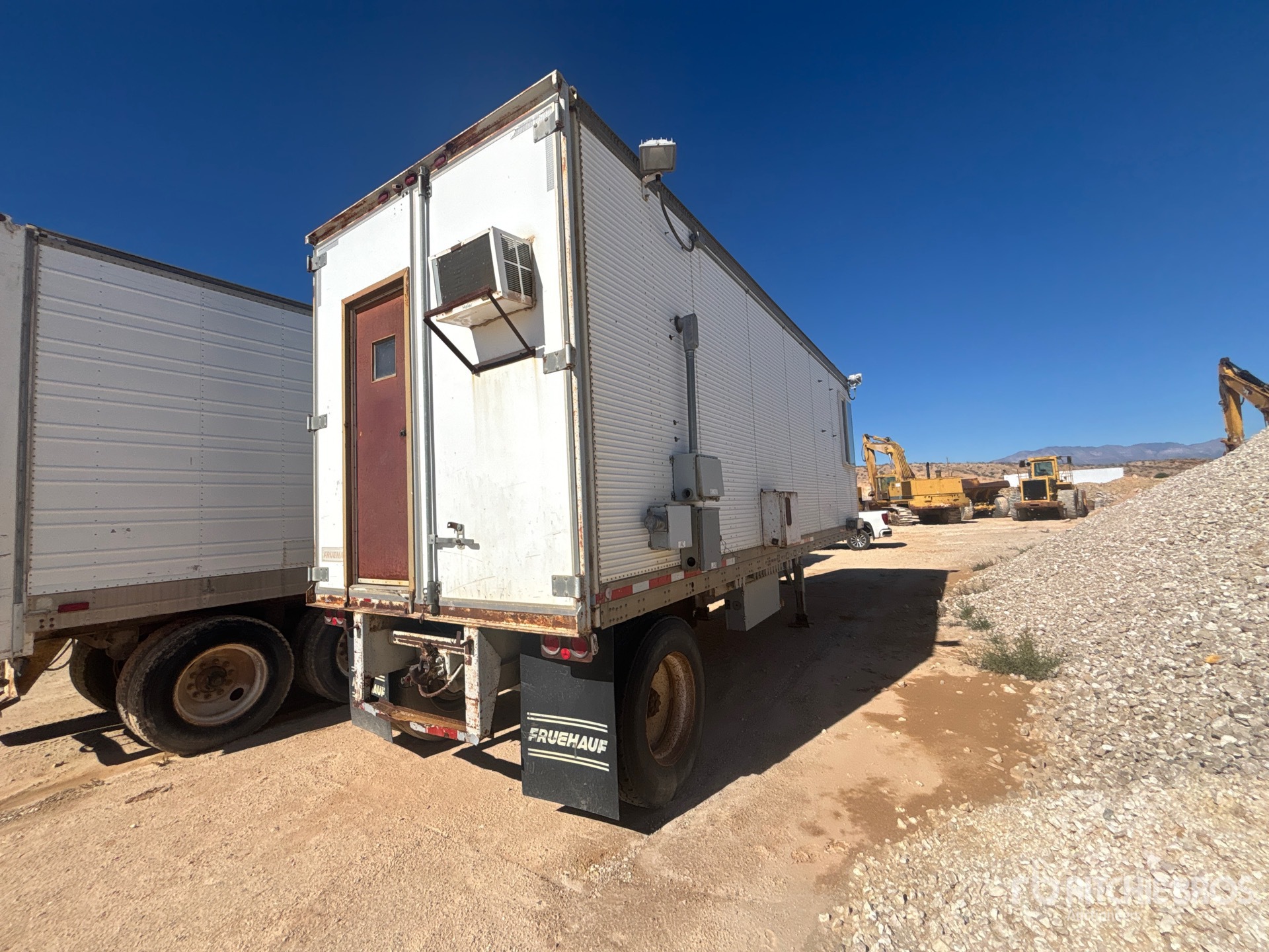 1985 Fruehauf 45 ft x S/A