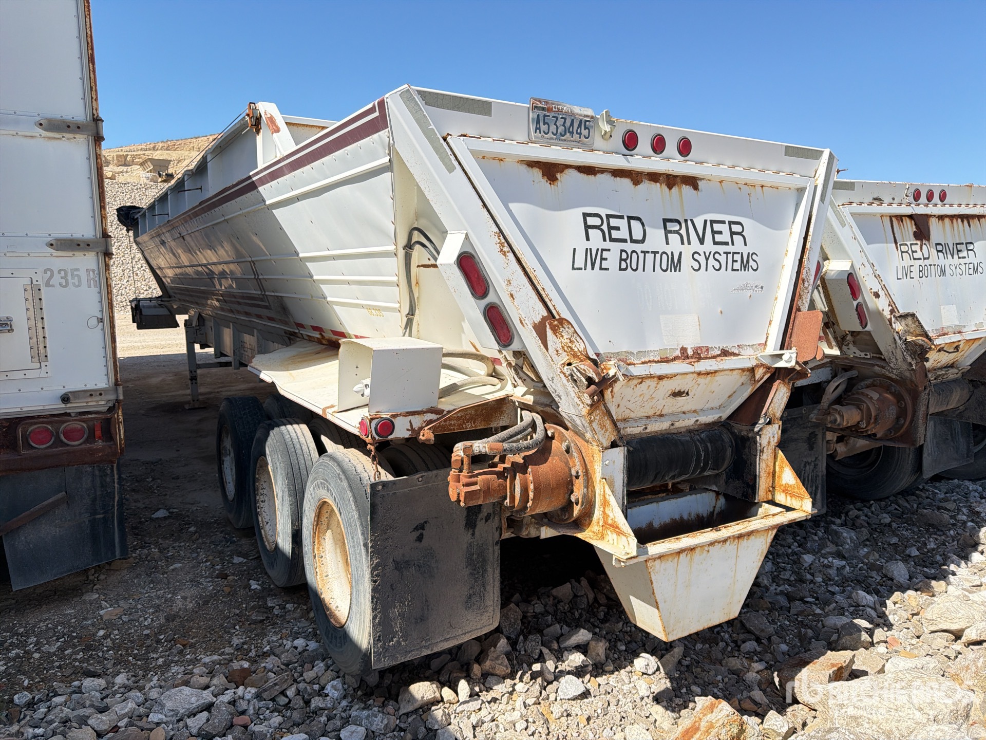 1997 Red River LB339