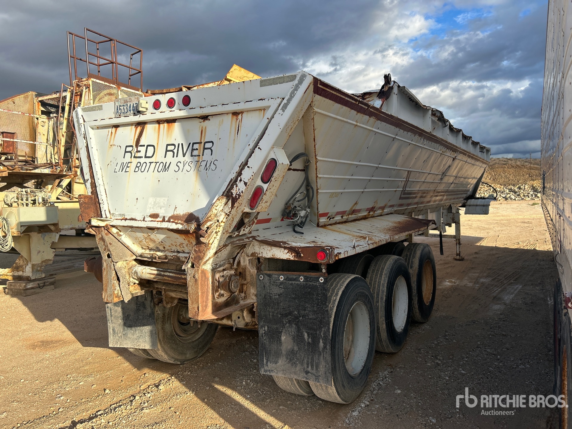 1996 Red River LB339
