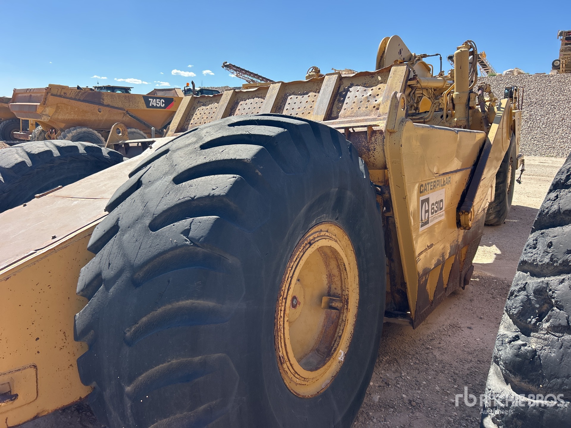 1983 Caterpillar 631D