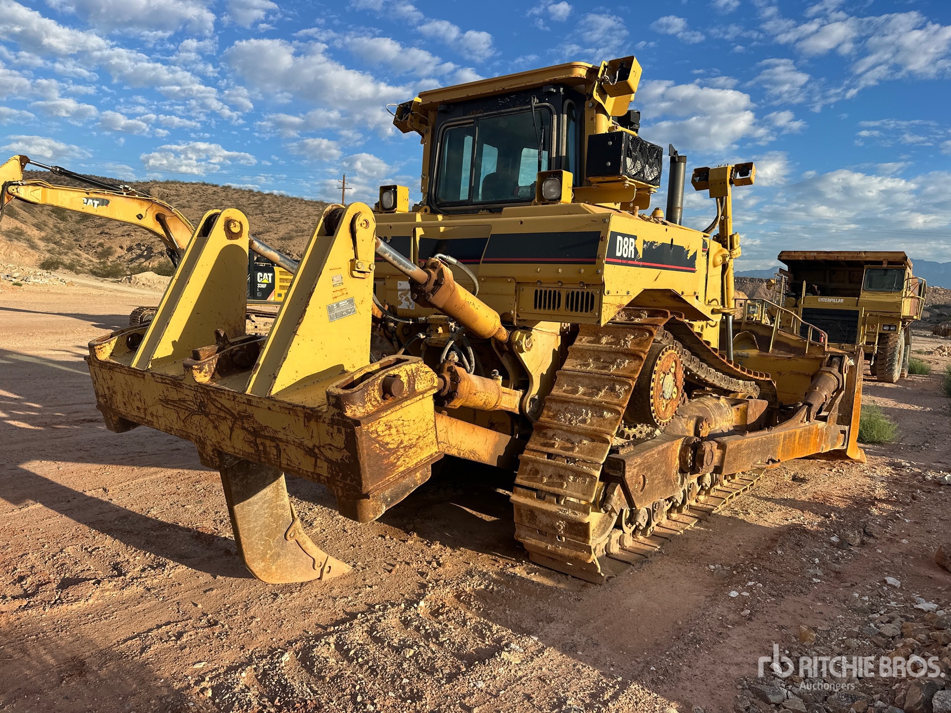 2001 Caterpillar D8R SERIES II