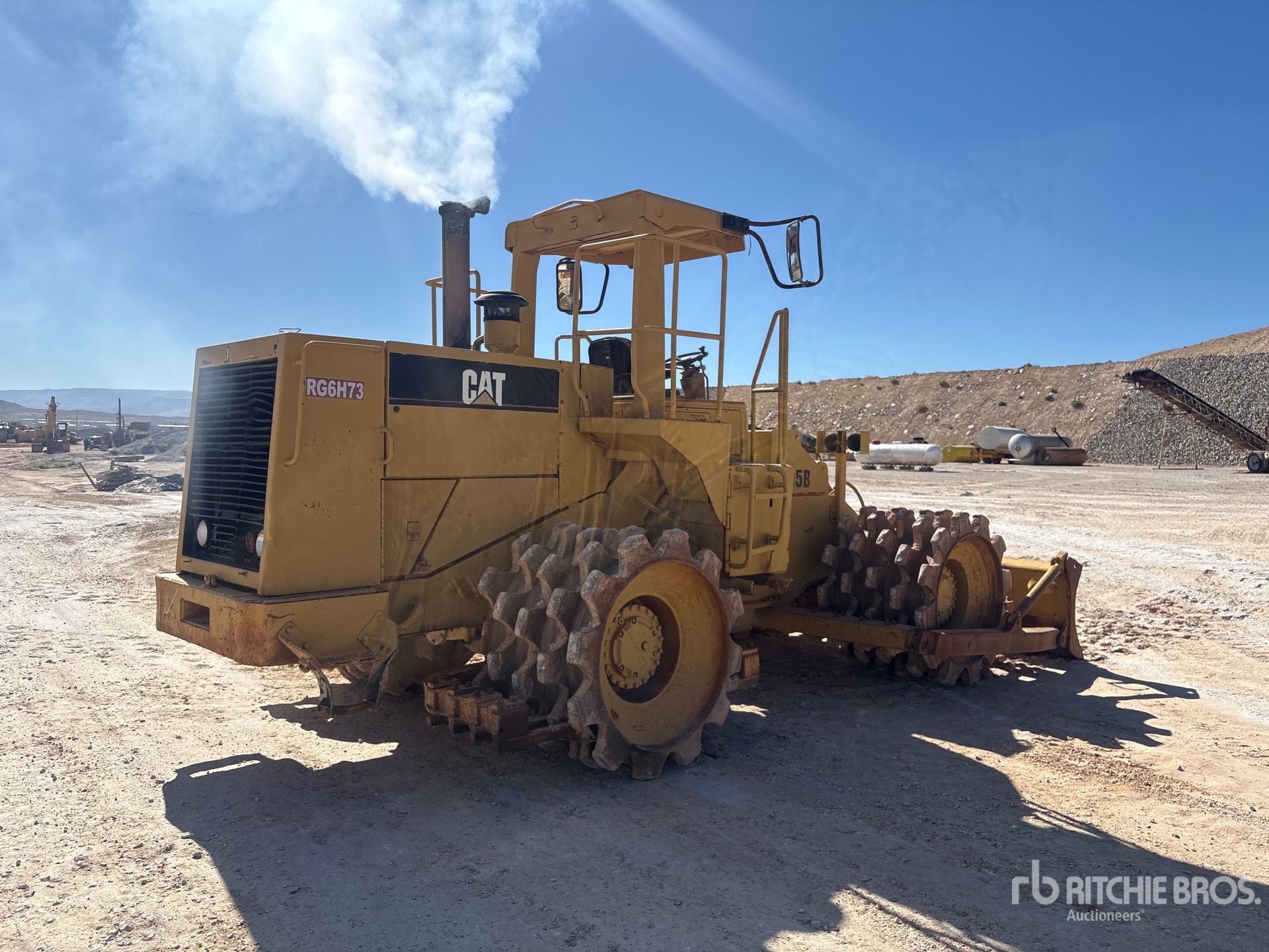 1983 Caterpillar 815B