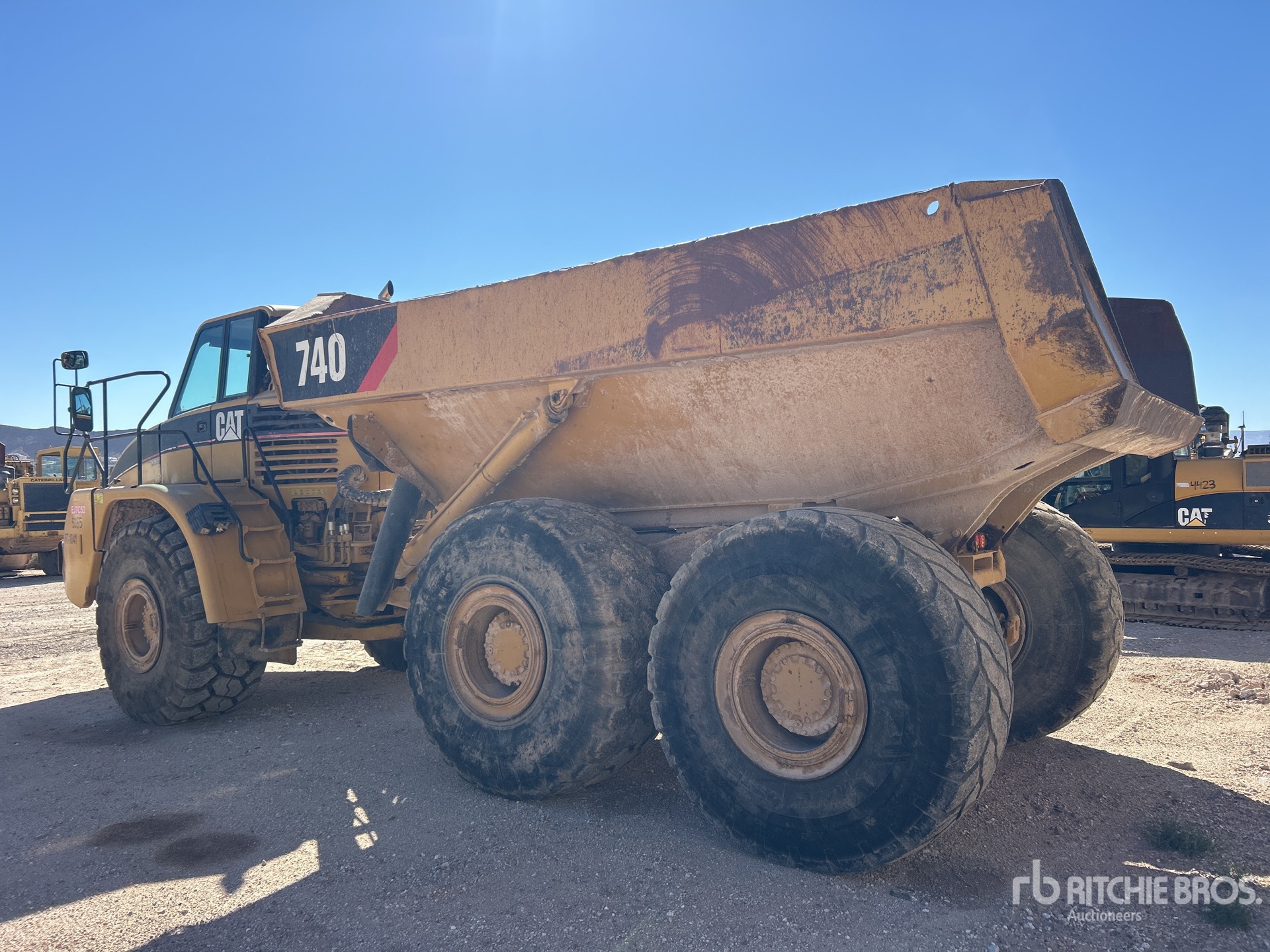 2006 Caterpillar 740
