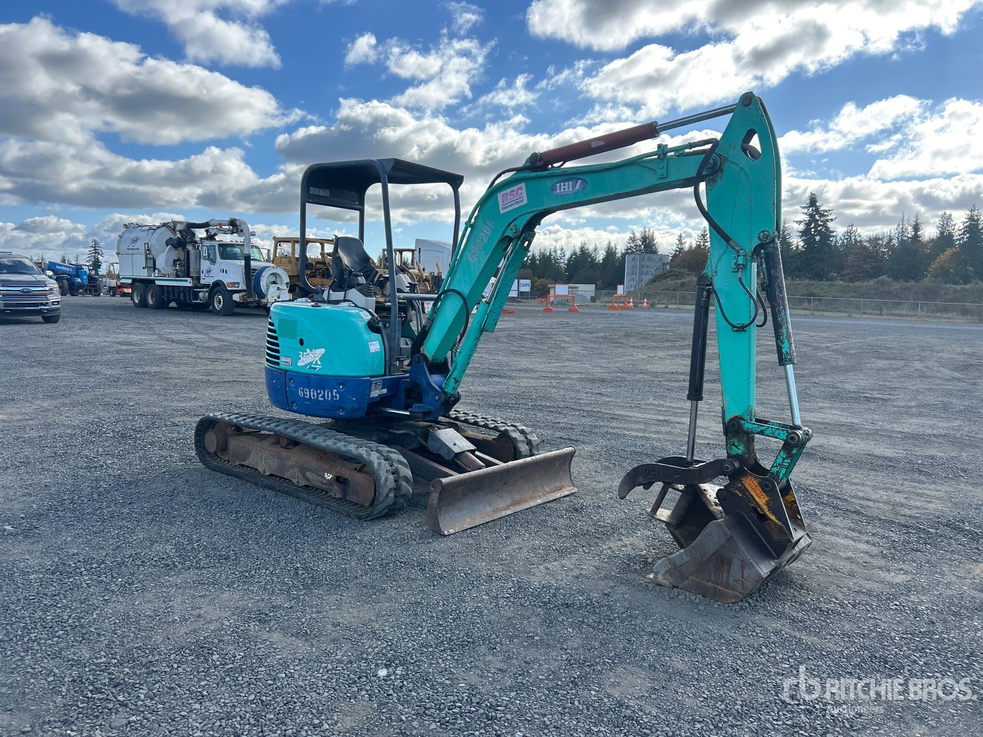 2006 IHI 35NX2