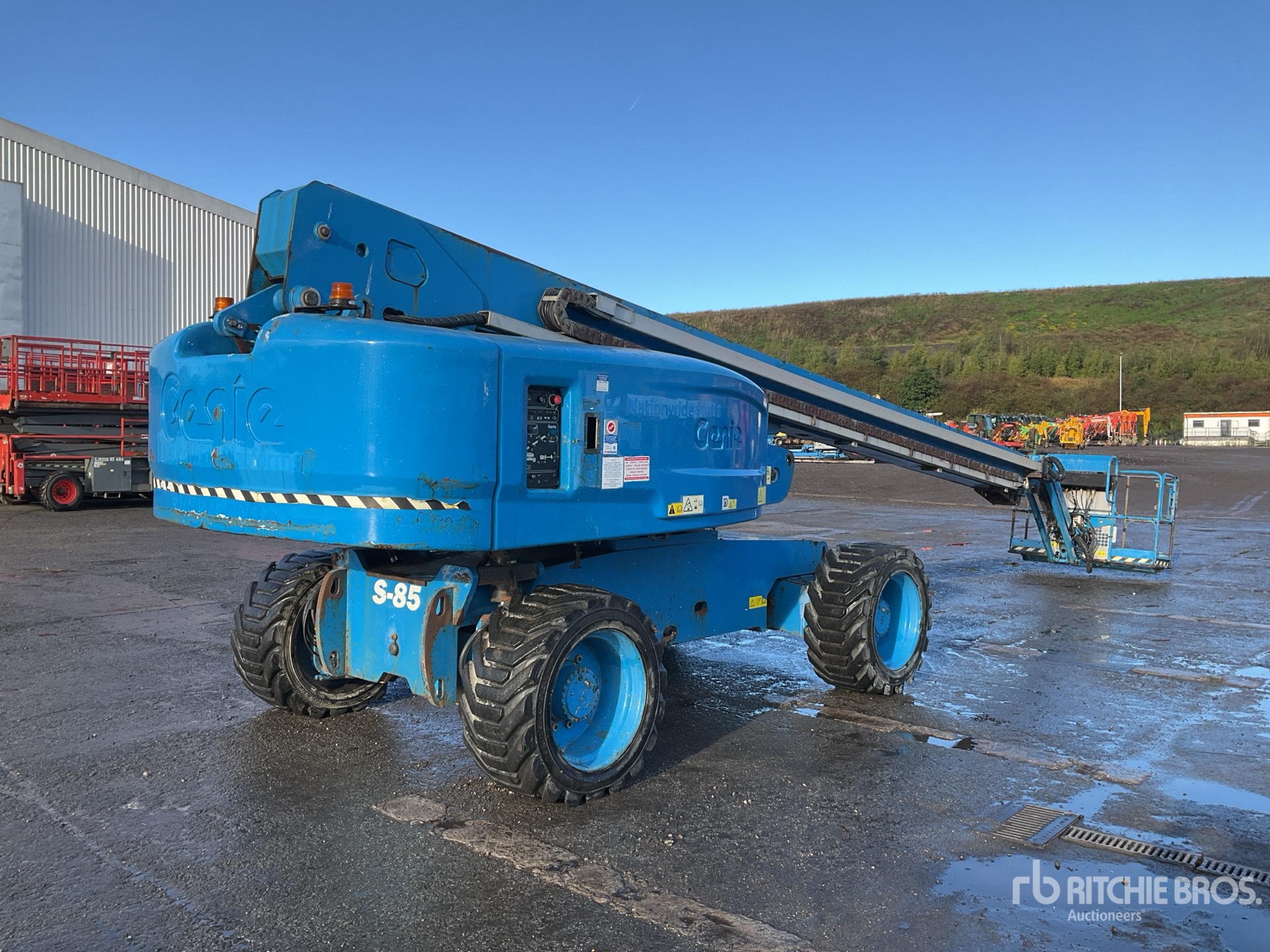 2014 Genie S-85
