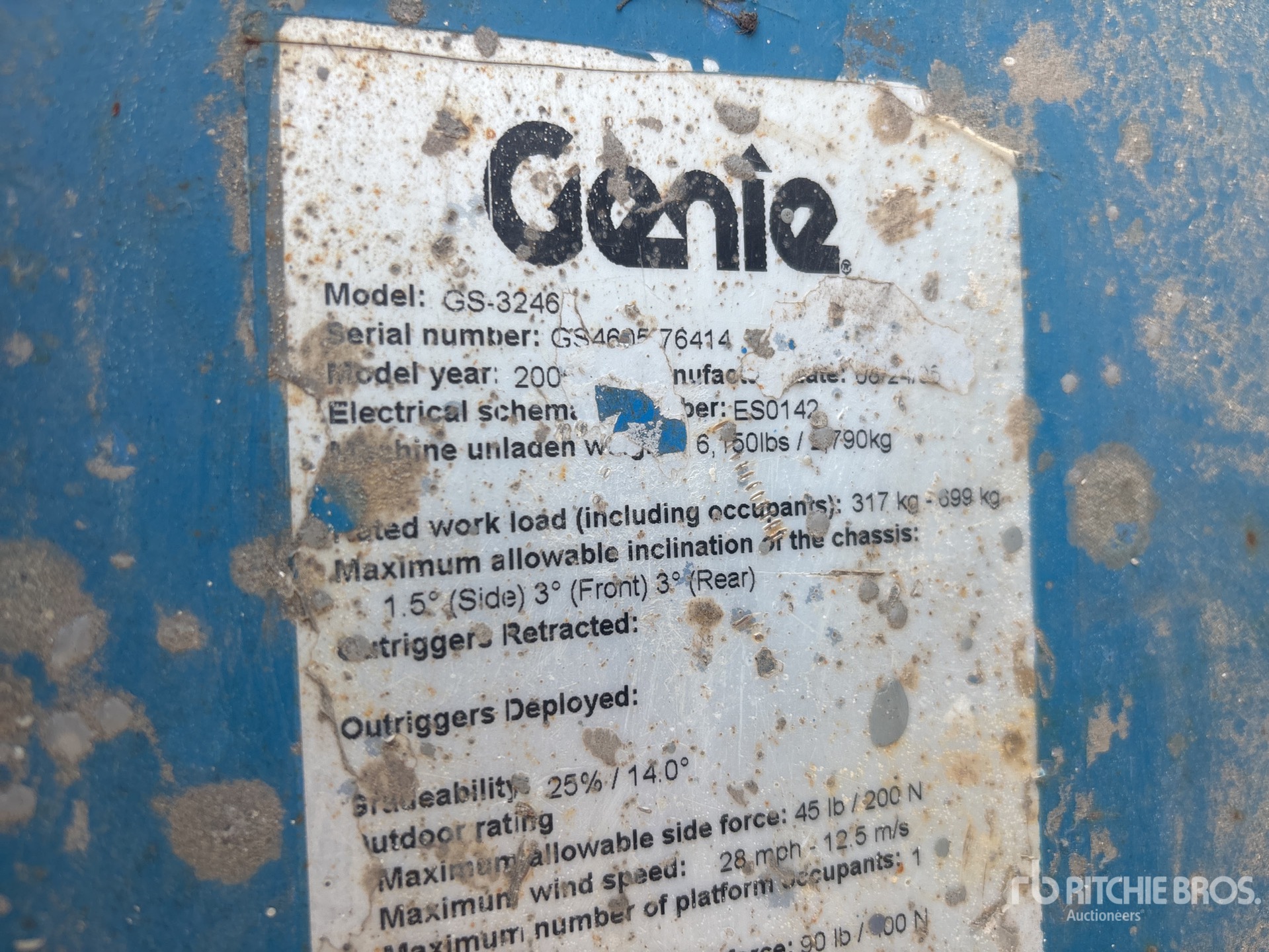 2005 Genie GS-3246