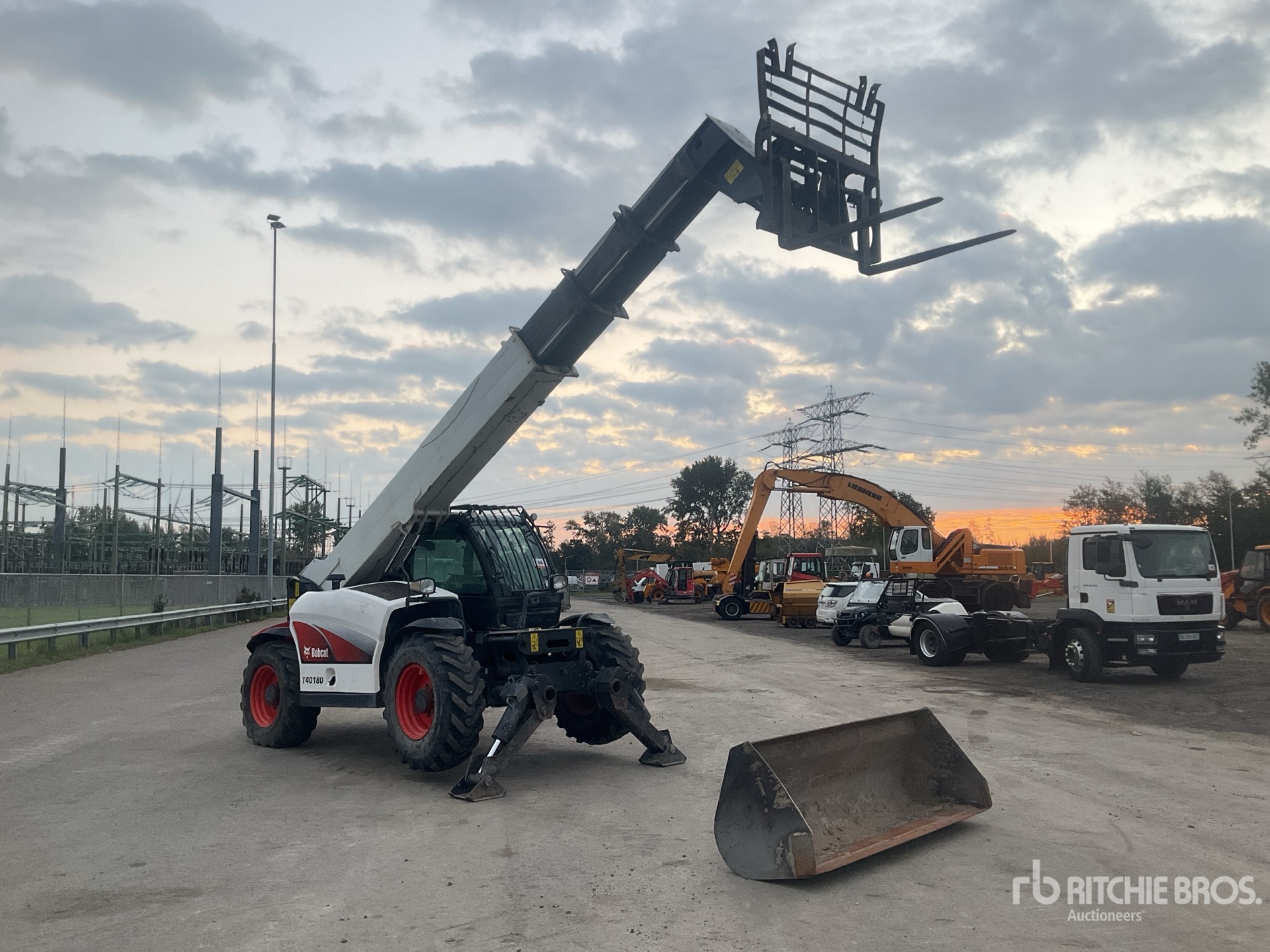 2017 Bobcat T40180
