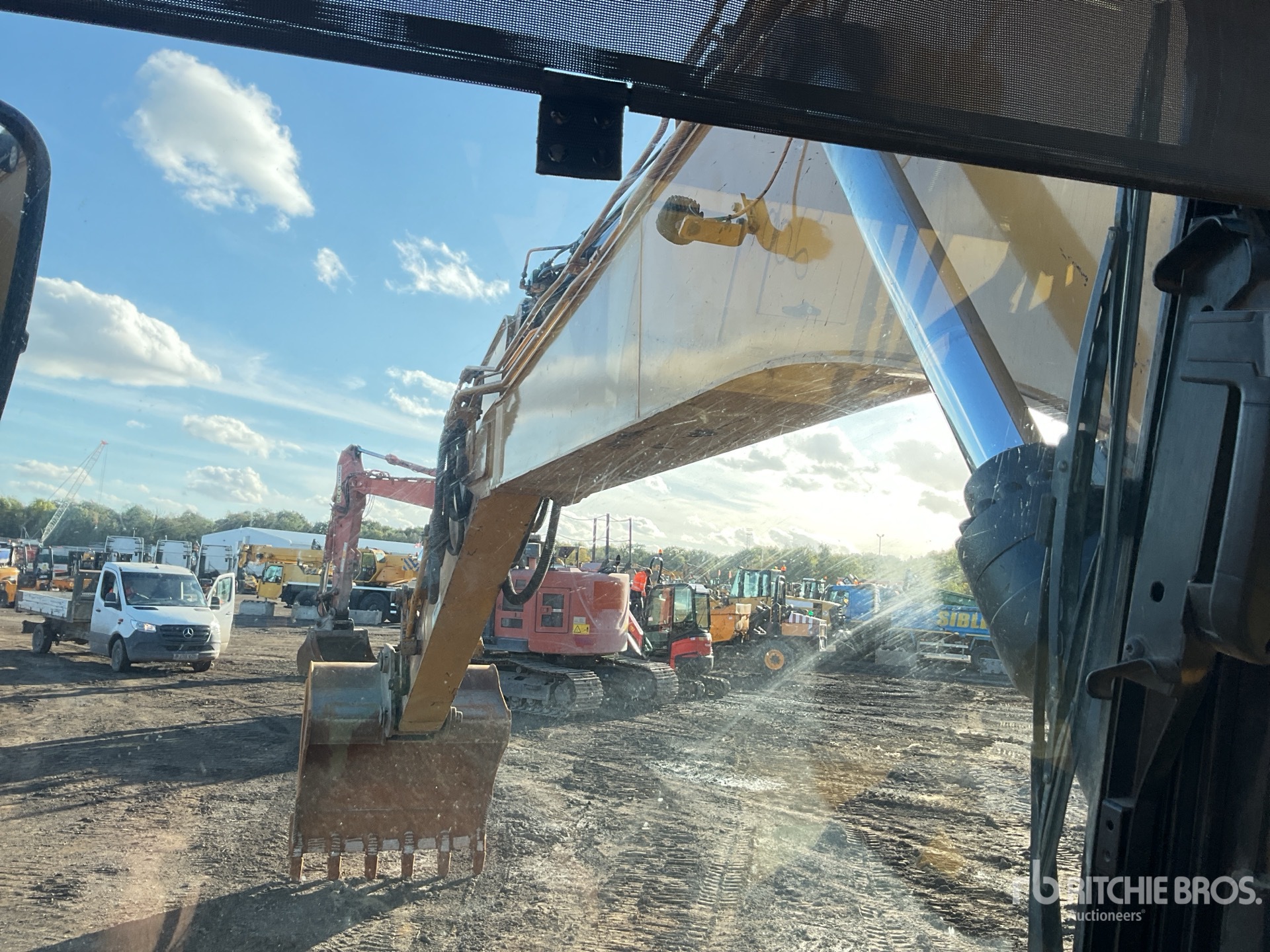 2019 Caterpillar 320GC