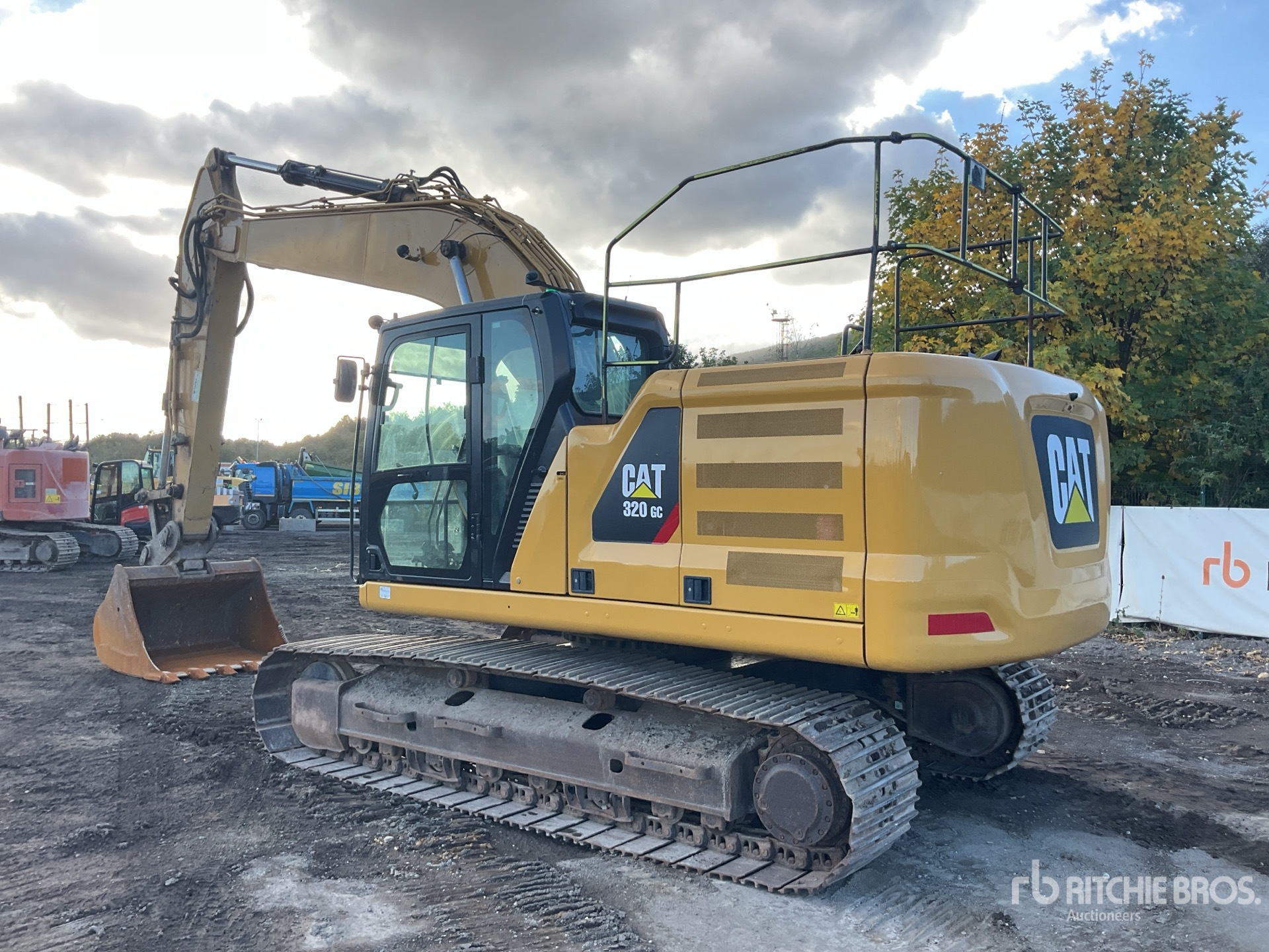 2019 Caterpillar 320GC