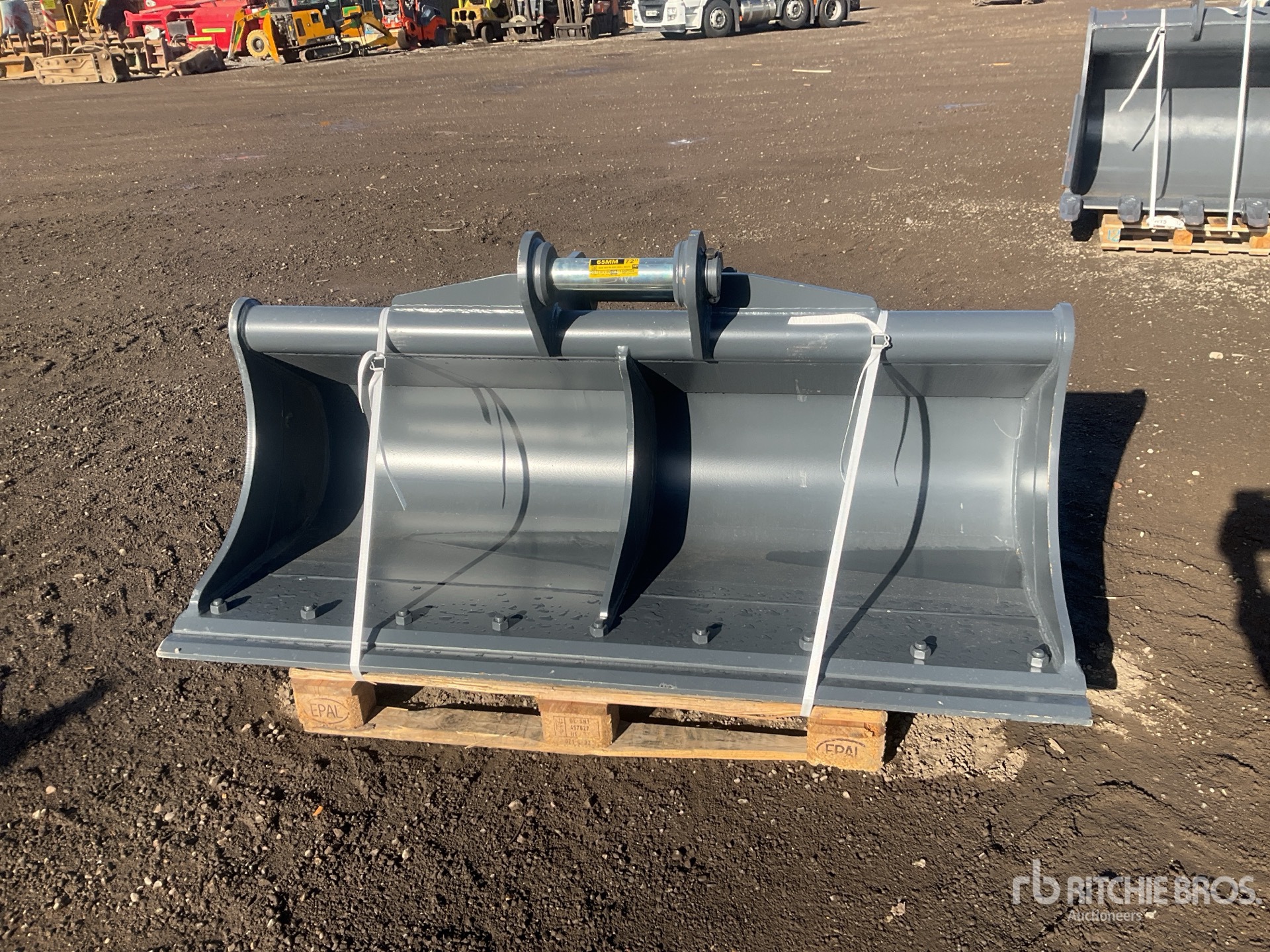 Strickland 1800 MM DITCHING - FITS HITACHI ...