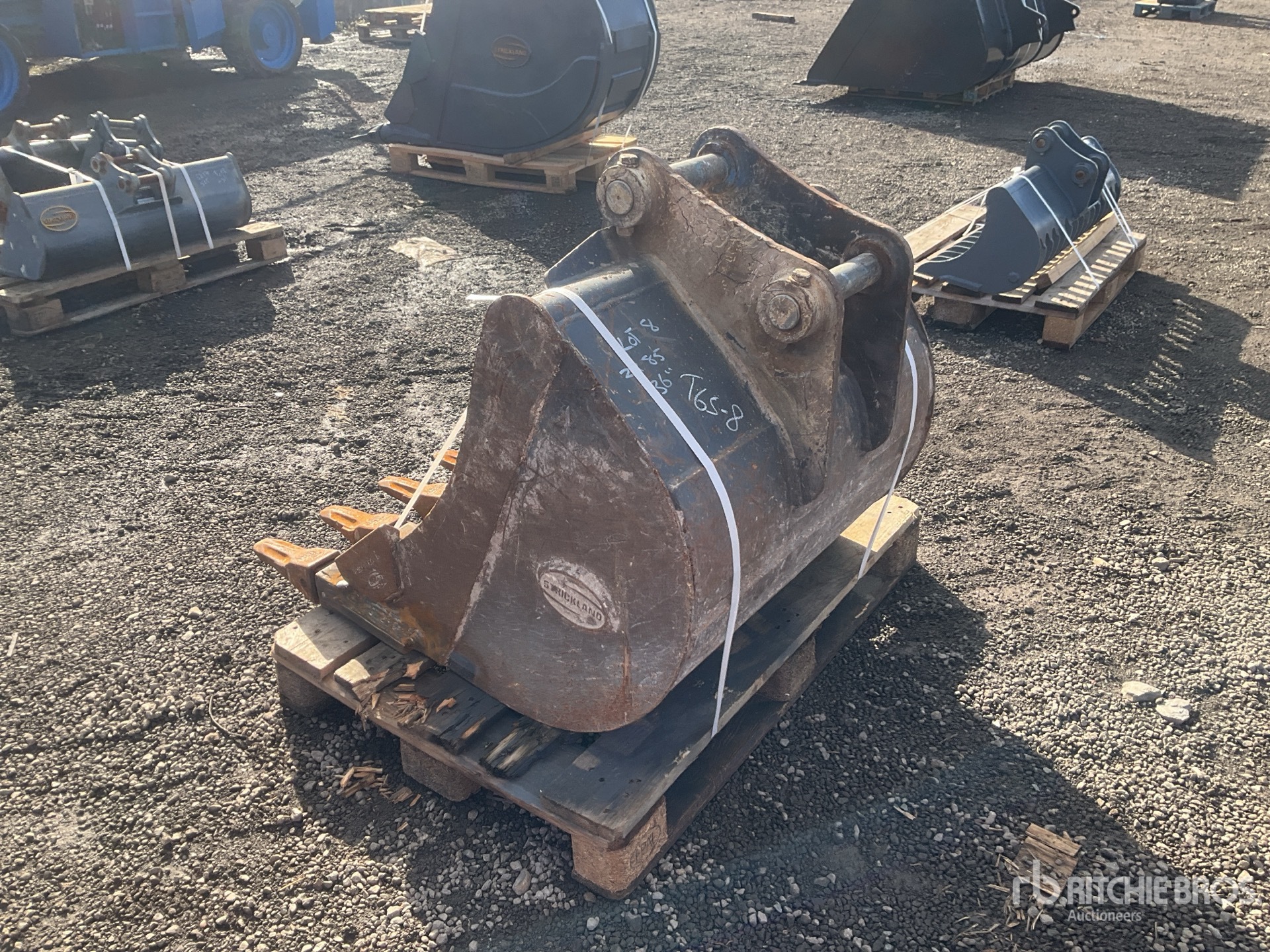 Strickland 900 MM LOADING - FITS HITACHI ZX85