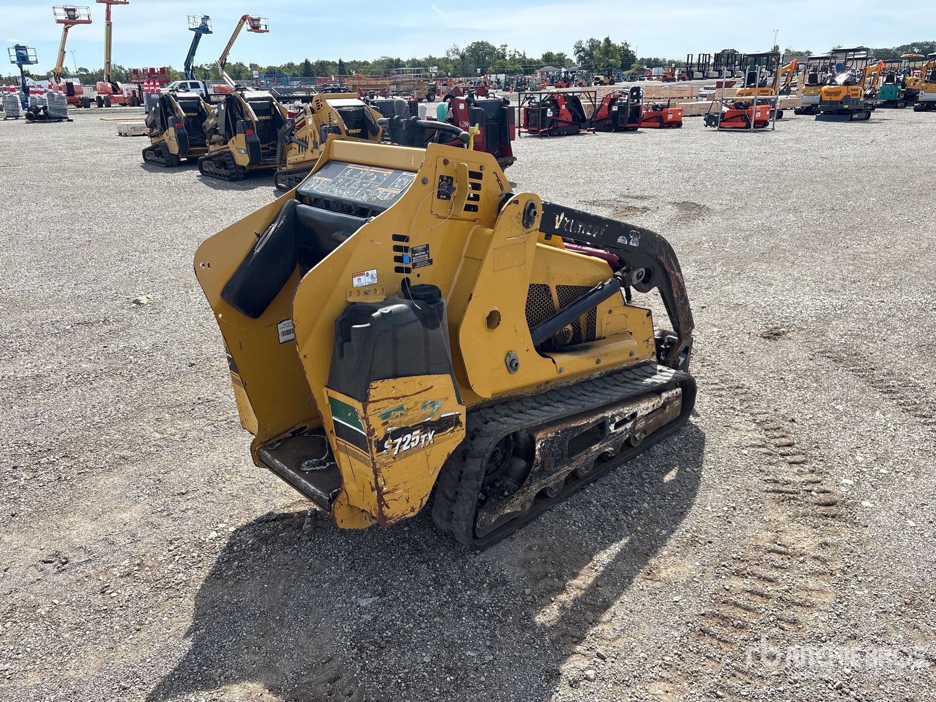 2017 Vermeer S725TX