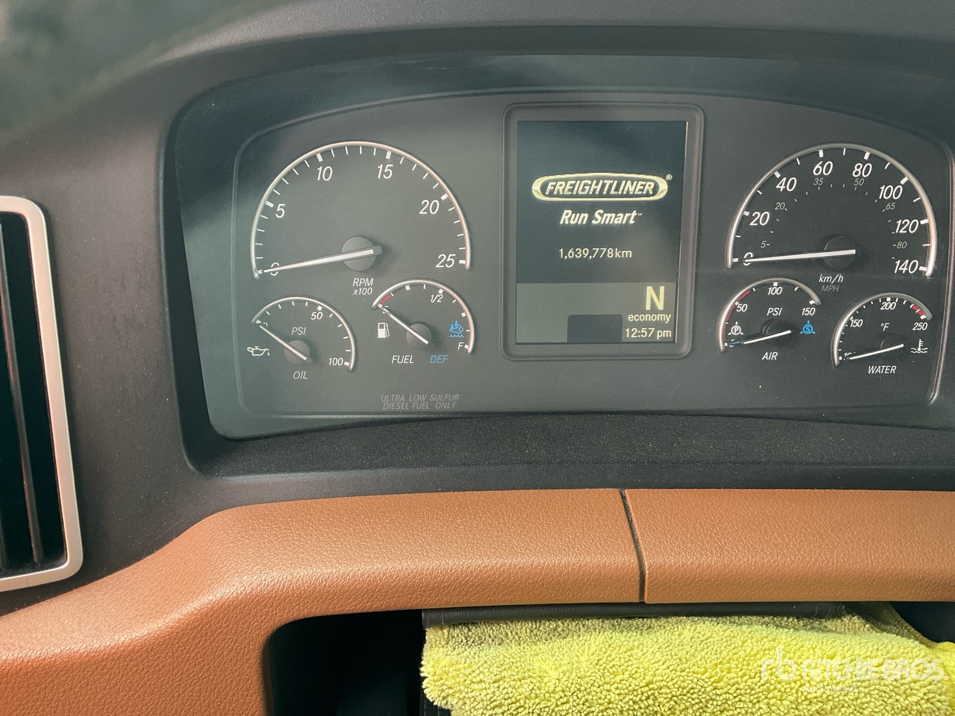 2019 Freightliner CASCADIA 126