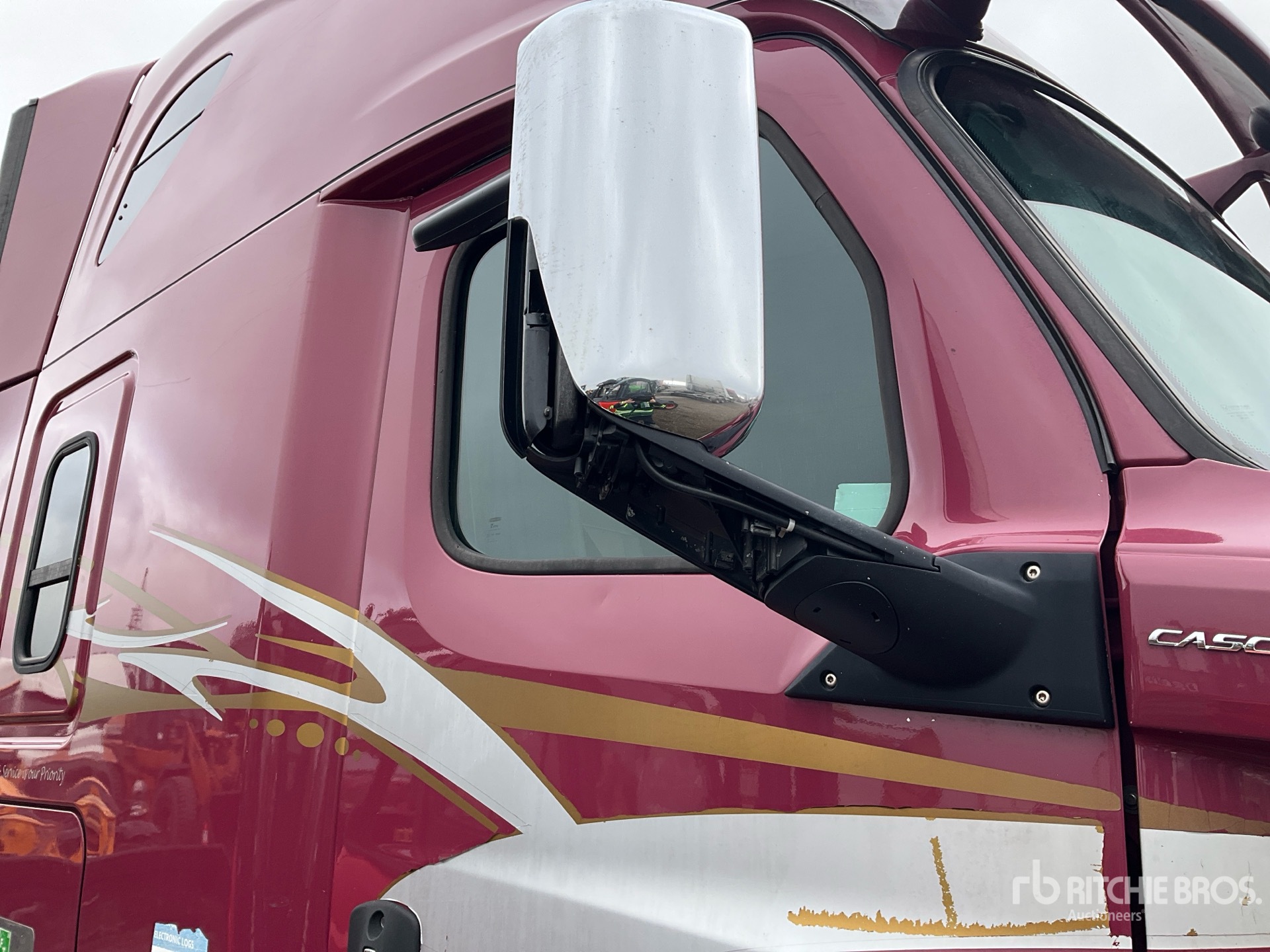 2019 Freightliner CASCADIA 126