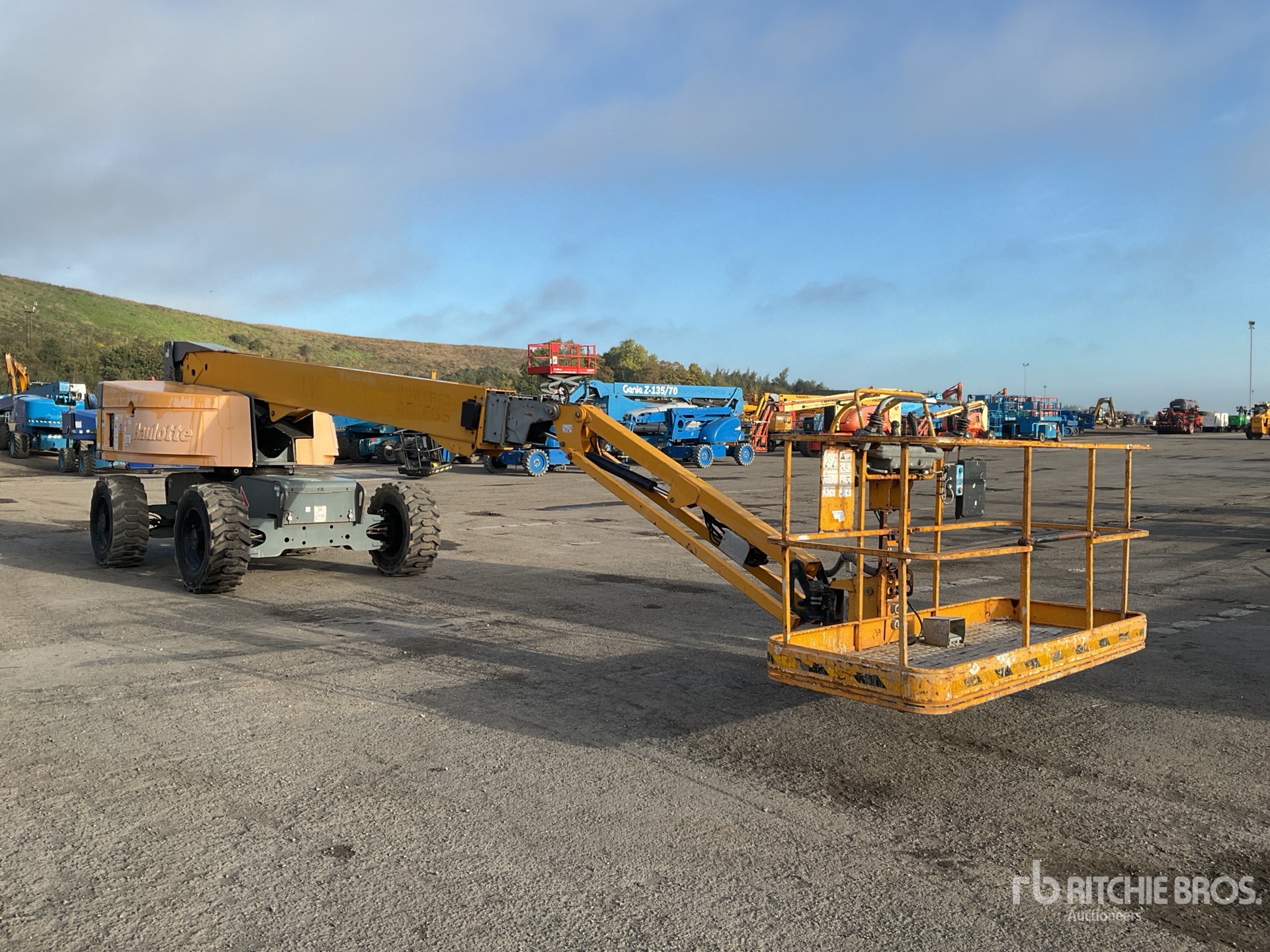 2015 Haulotte HT23RTJ