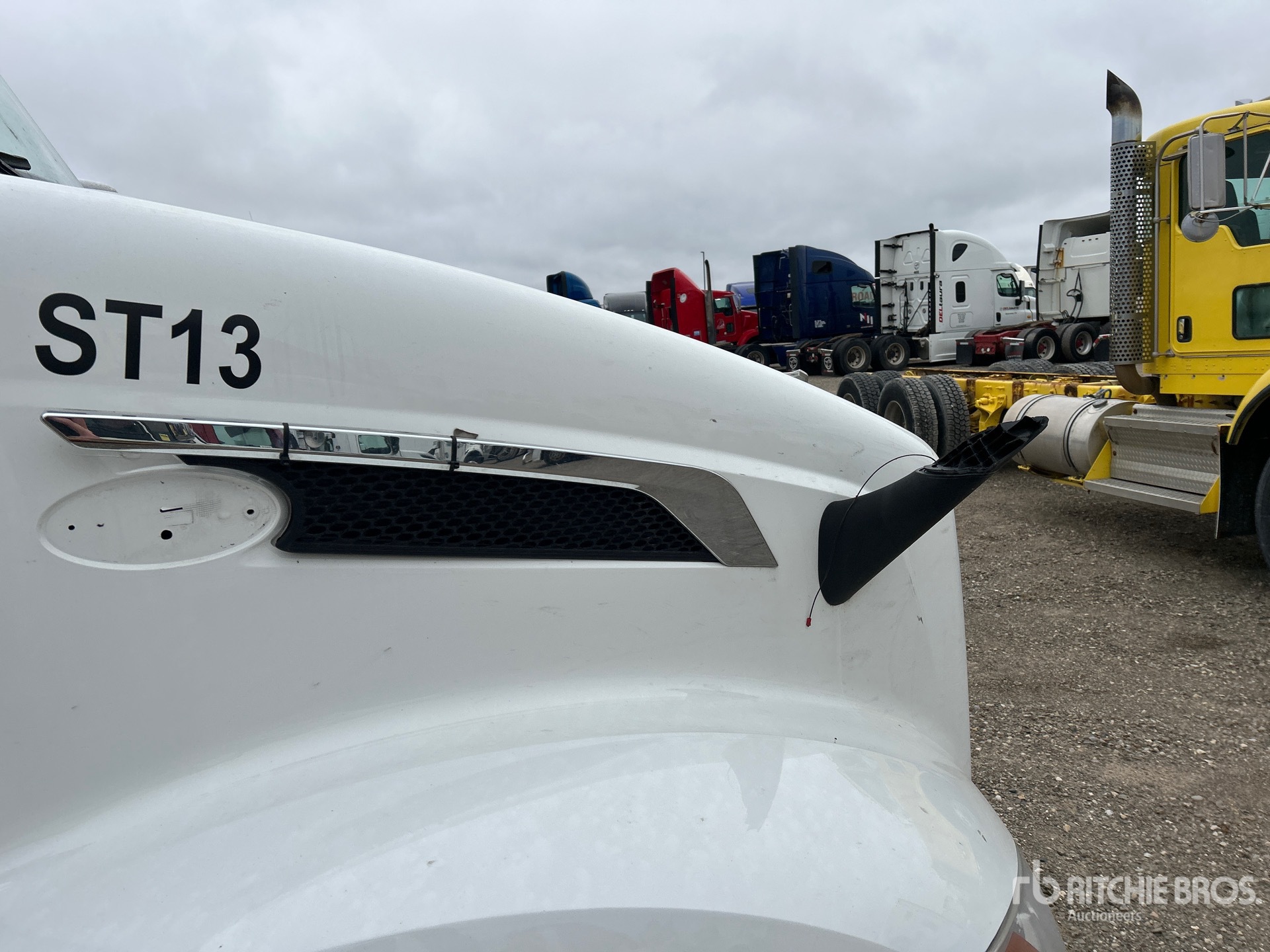 2023 Peterbilt 579