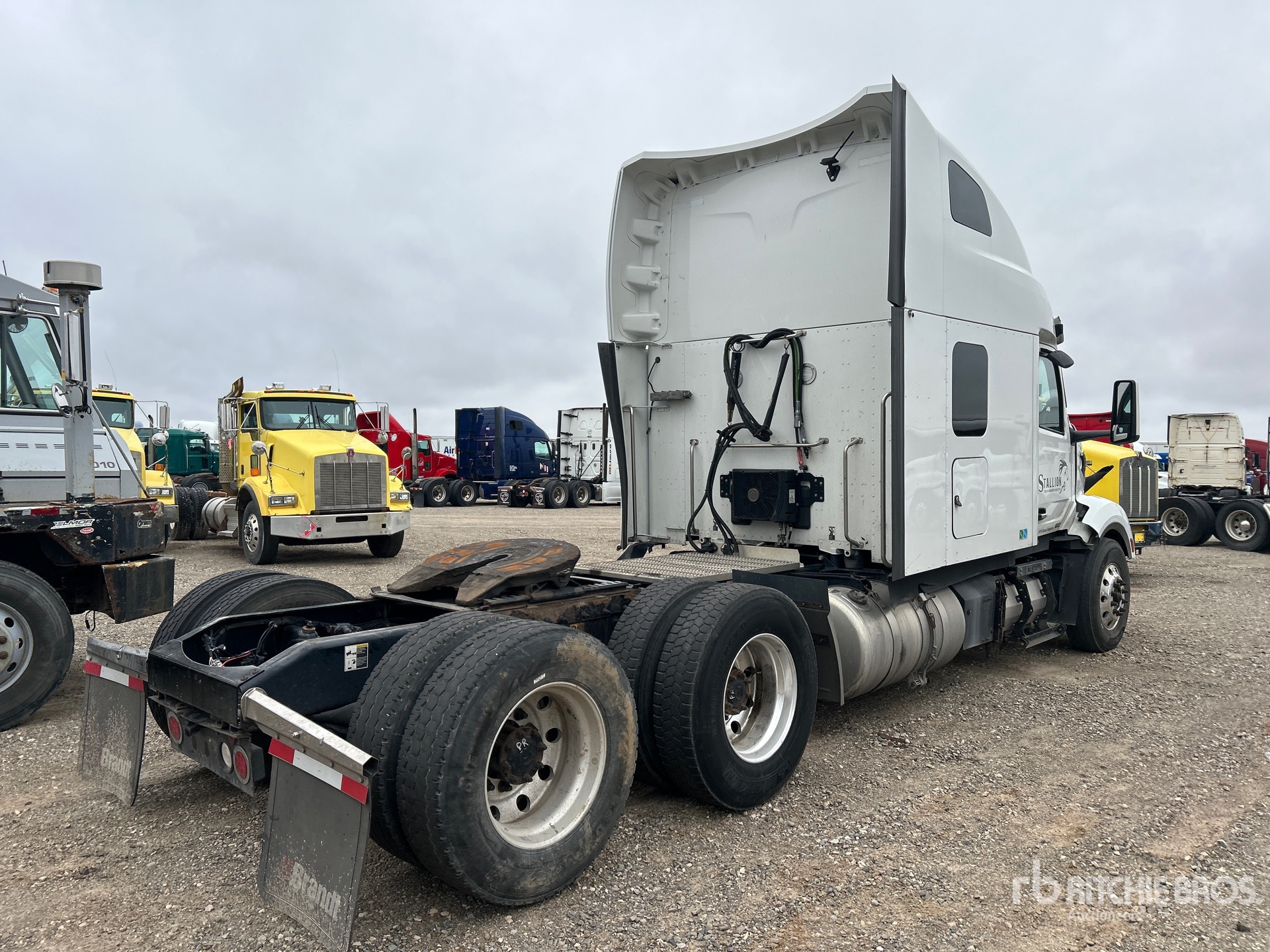 2023 Peterbilt 579