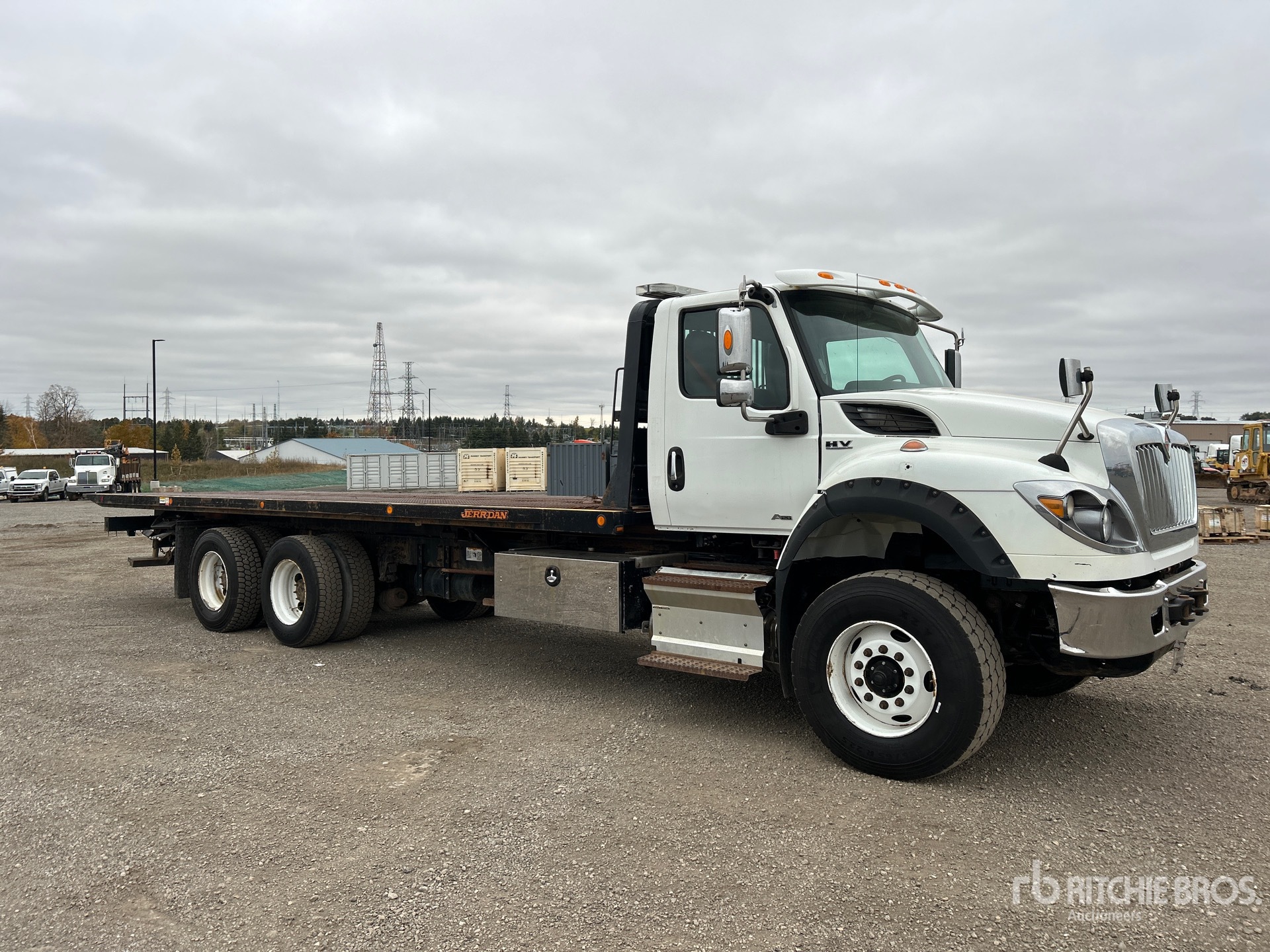 2019 International HV613