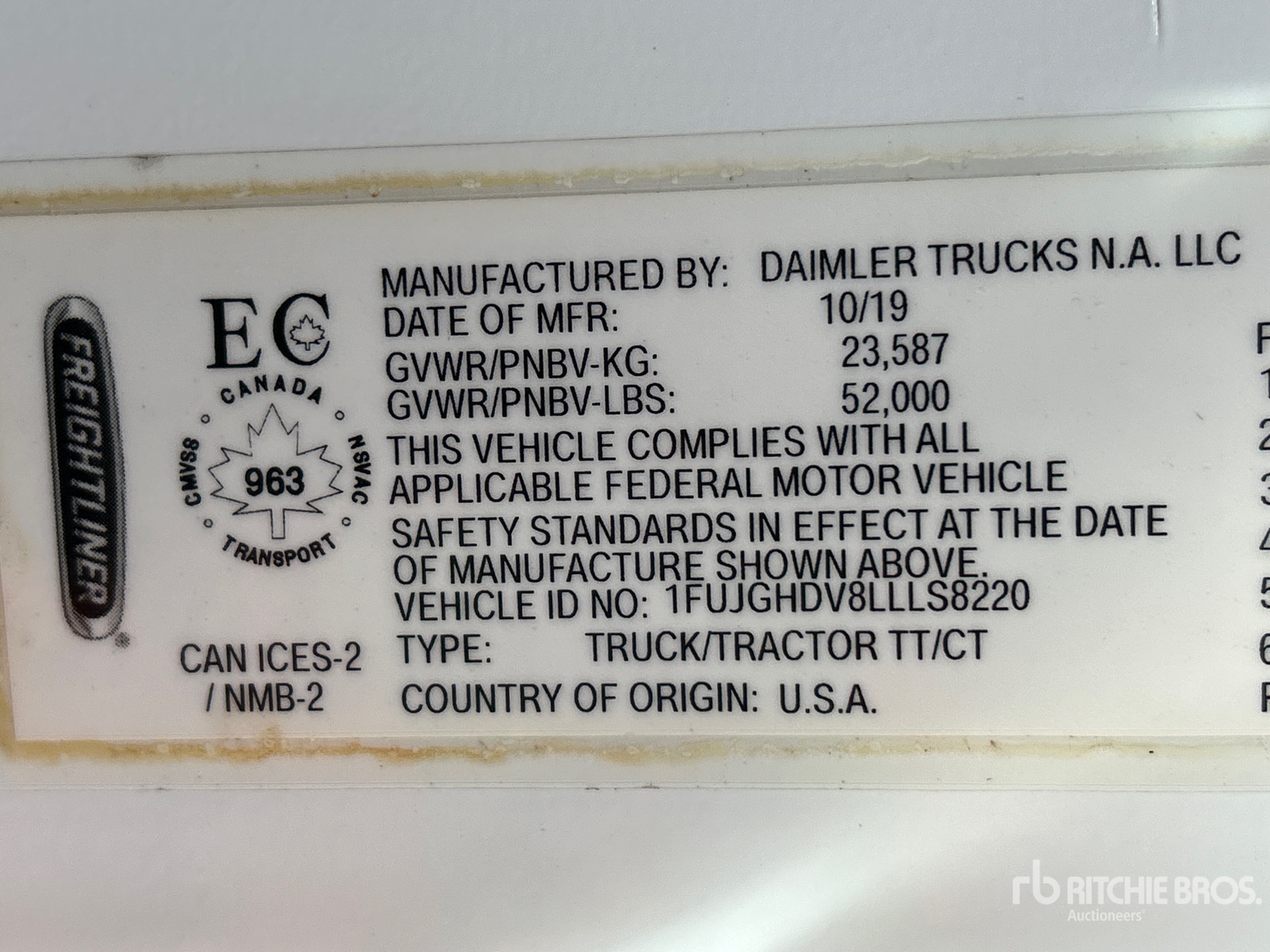 2020 Freightliner CASCADIA 113
