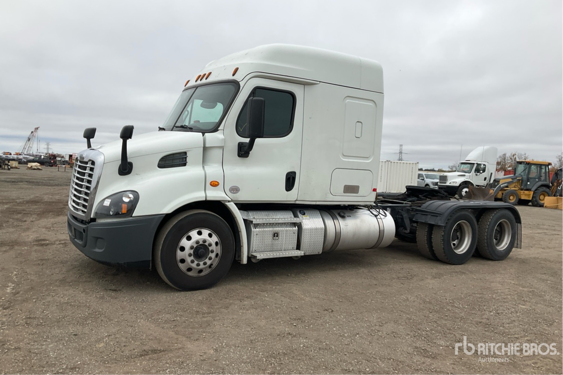 2020 Freightliner CASCADIA 113