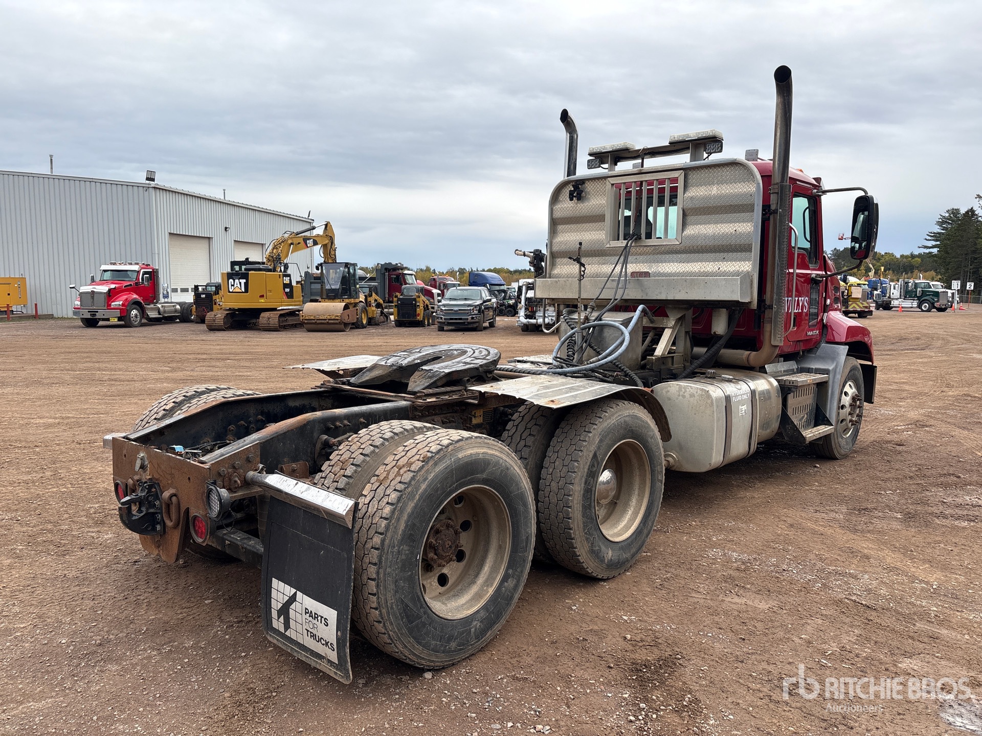 2015 Mack CXU613