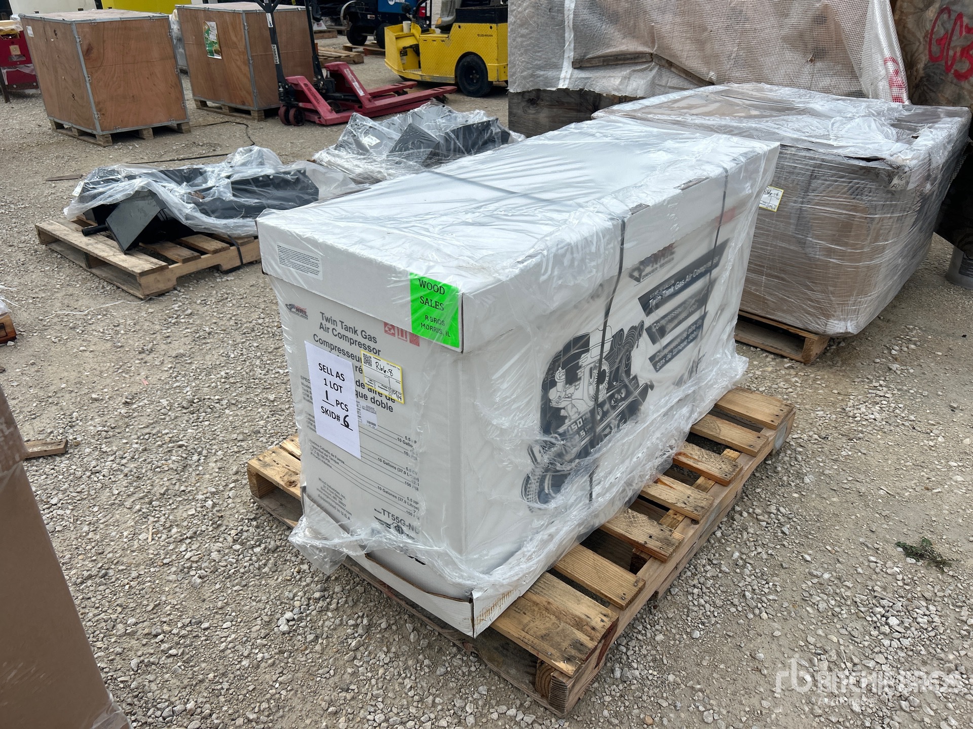 Photo of Eagle 12.5 cfm Twin Tank Wheelbarrow