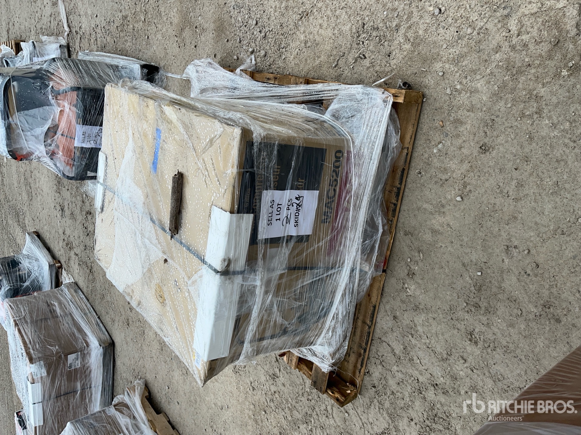 Photo of Mac 5200