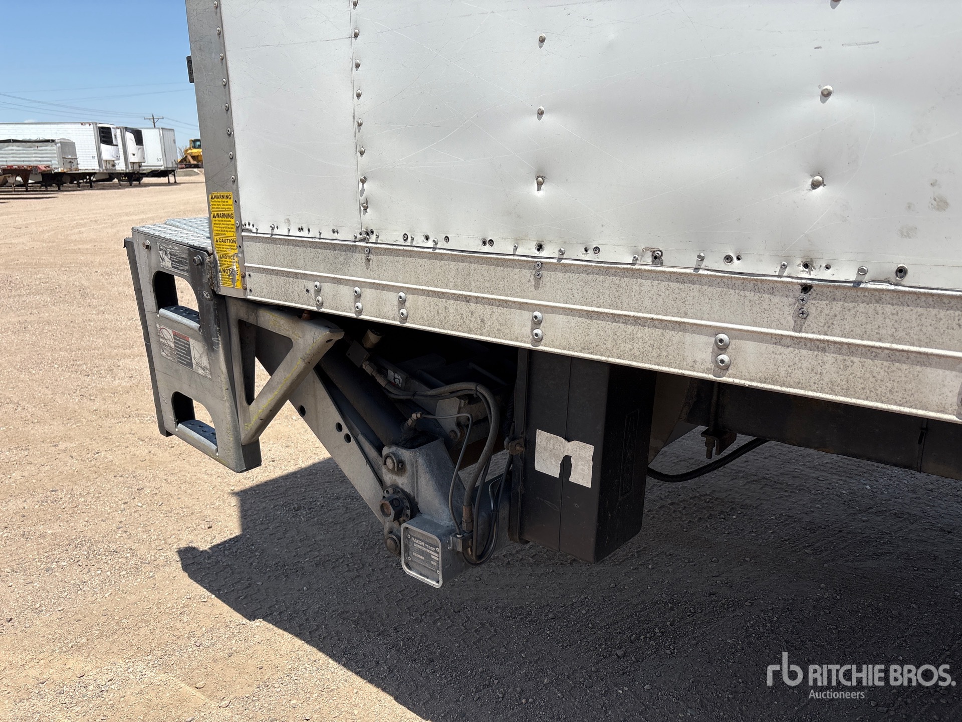 2018 International DURASTAR 4300