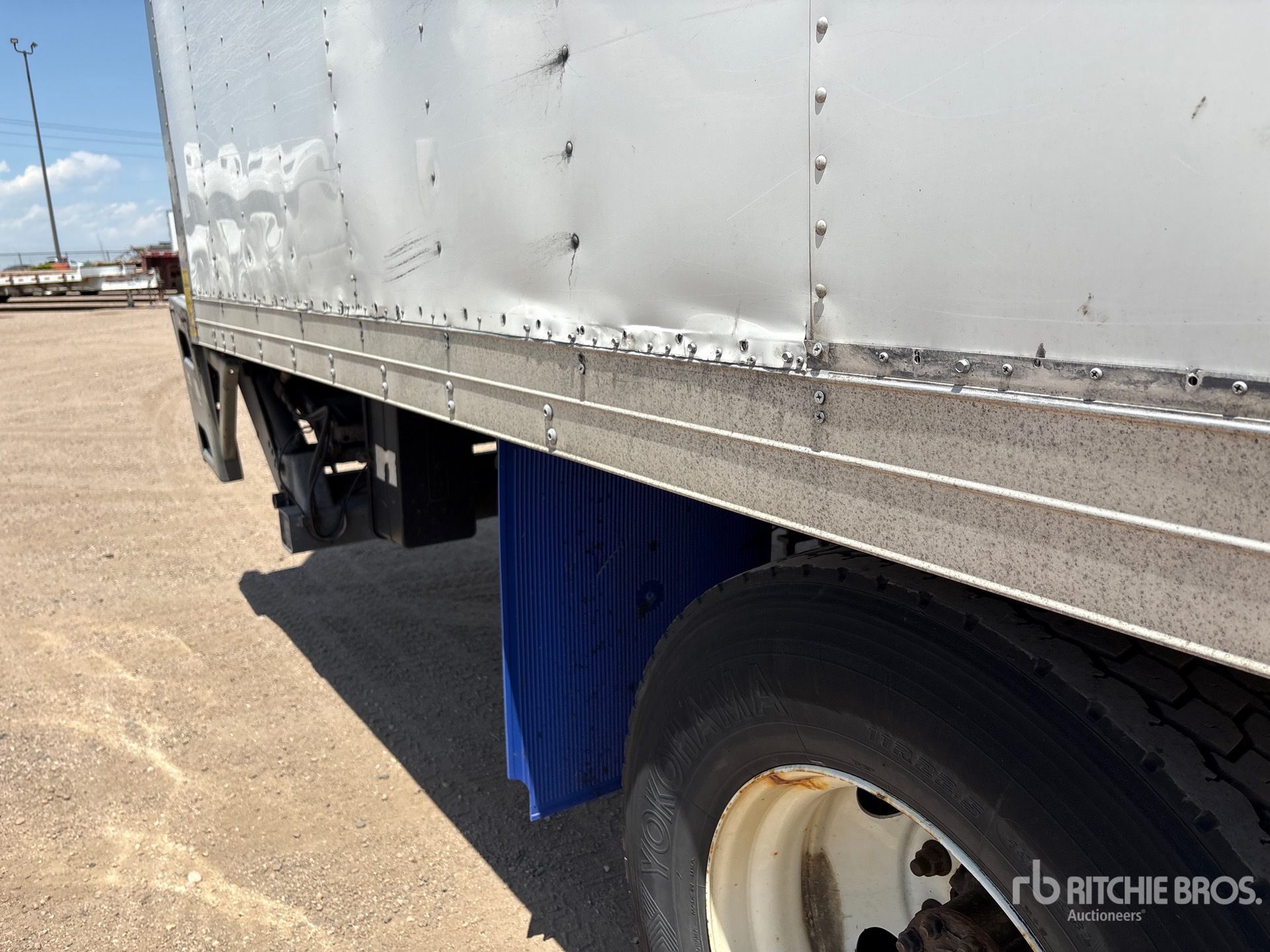 2018 International DURASTAR 4300
