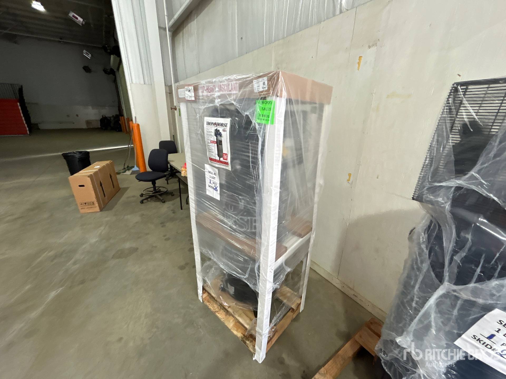 Photo of Iron Horse 11.2 cfm 60 gal