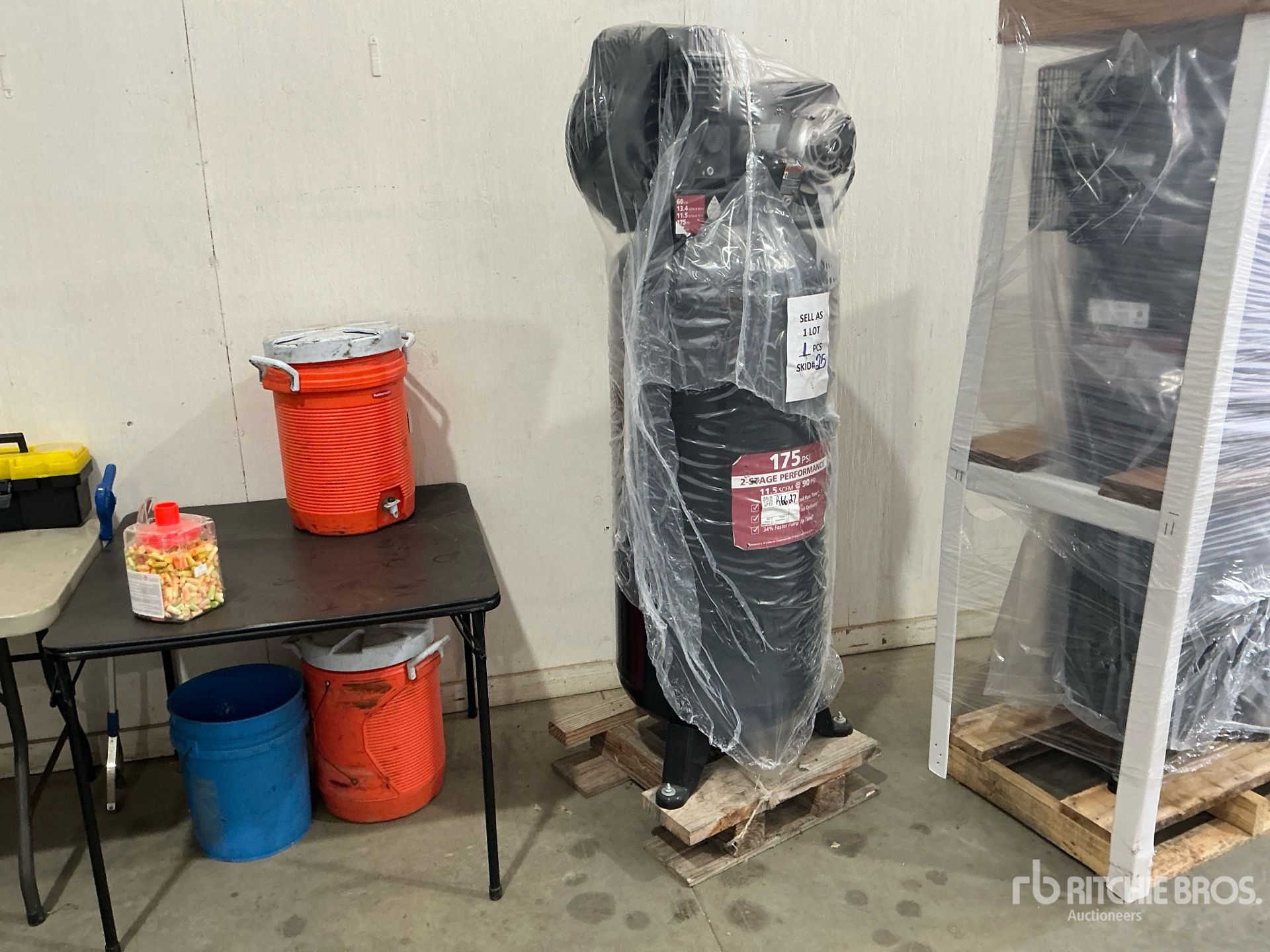 Husky 11.5 CFM SKID-MOUNTED 60 GAL