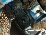 Engine with Oil Leaks