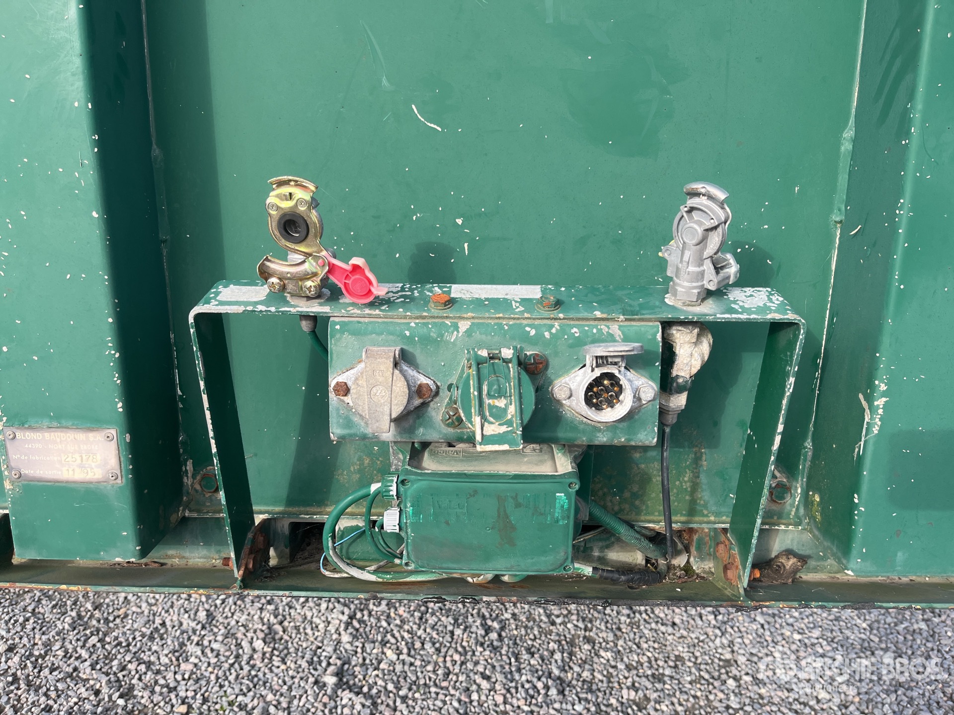 1995 Trailor TRI/A QUANTITY OF (4)