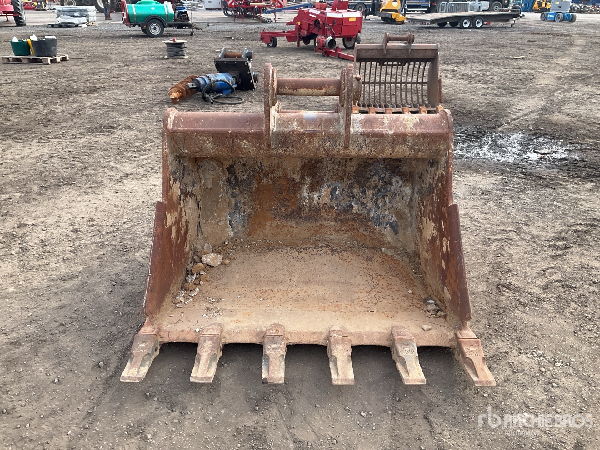 Strickland 1500 MM DIGGING