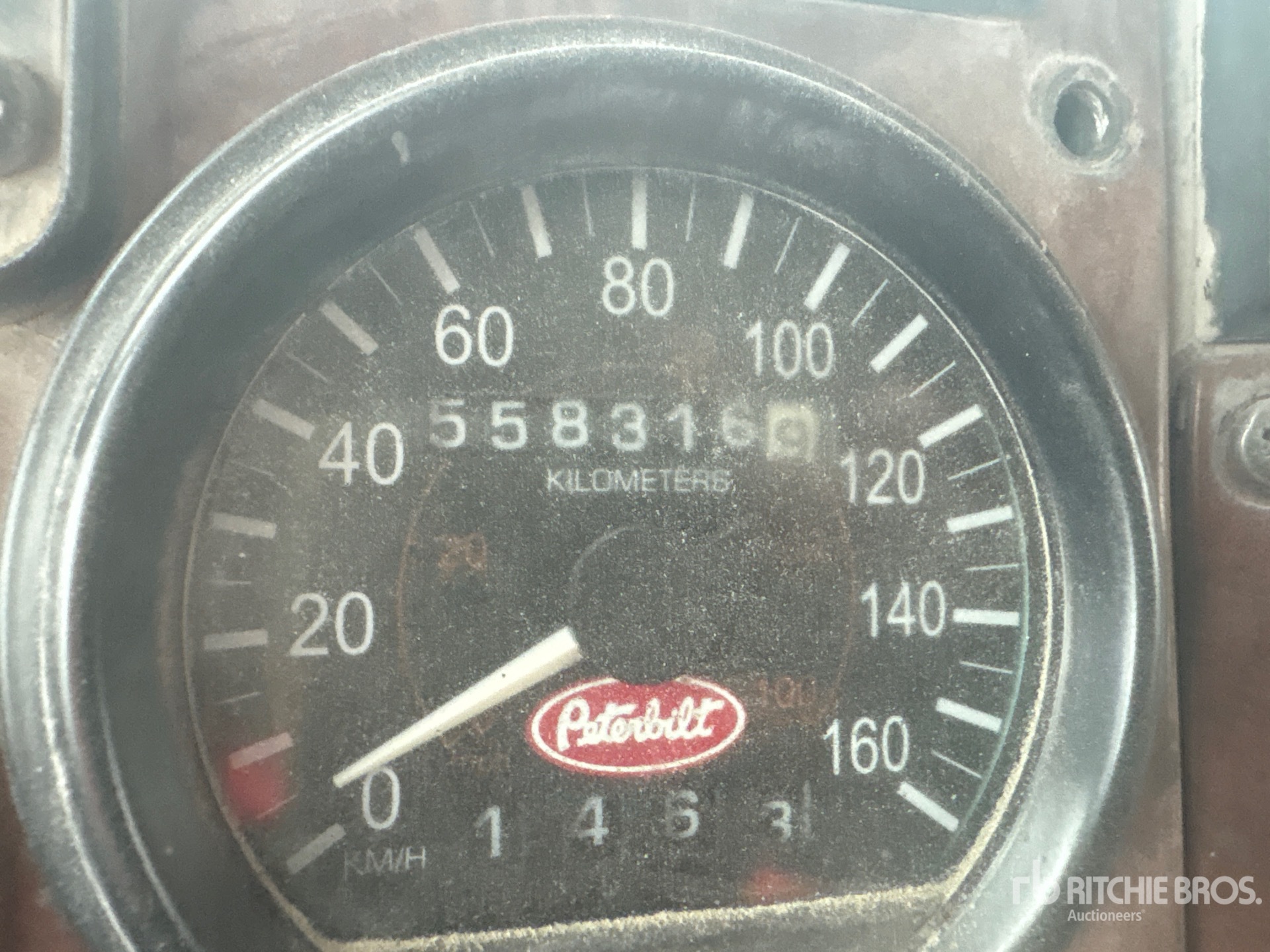 2003 Peterbilt 330