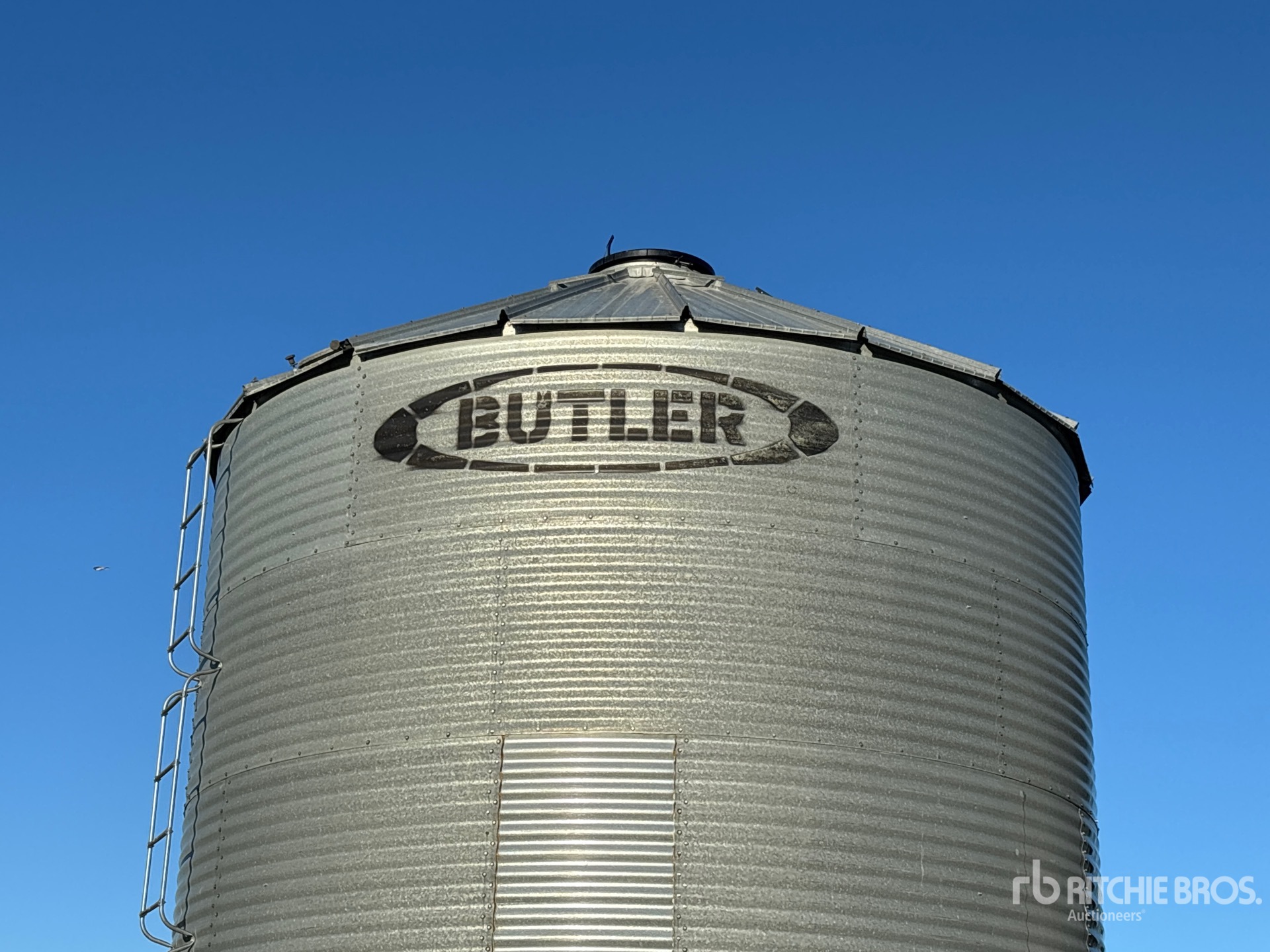 Butler +/- 3700 BU 4 RING HOPPER
