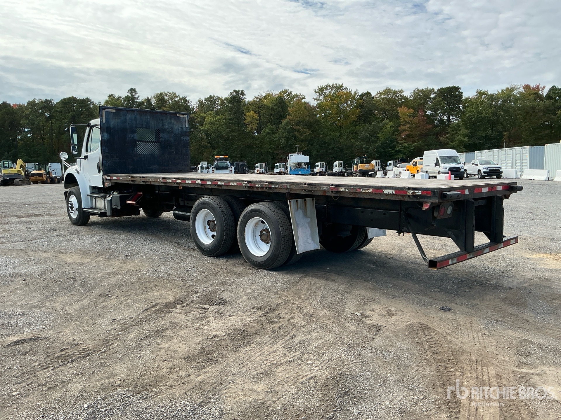 2019 Freightliner M2 106