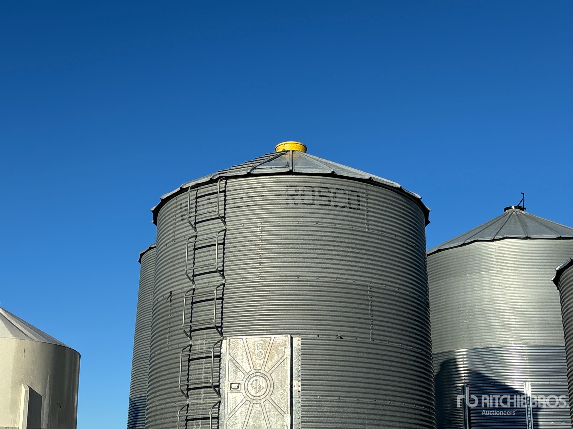 Westeel +/- 2000 BU 5 RING HOPPER